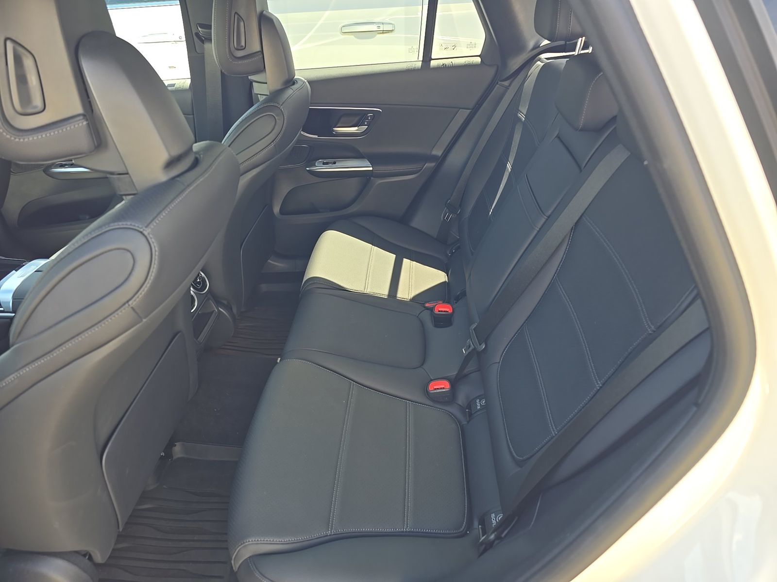 2025 Mercedes-Benz GLC GLC 300 RWD