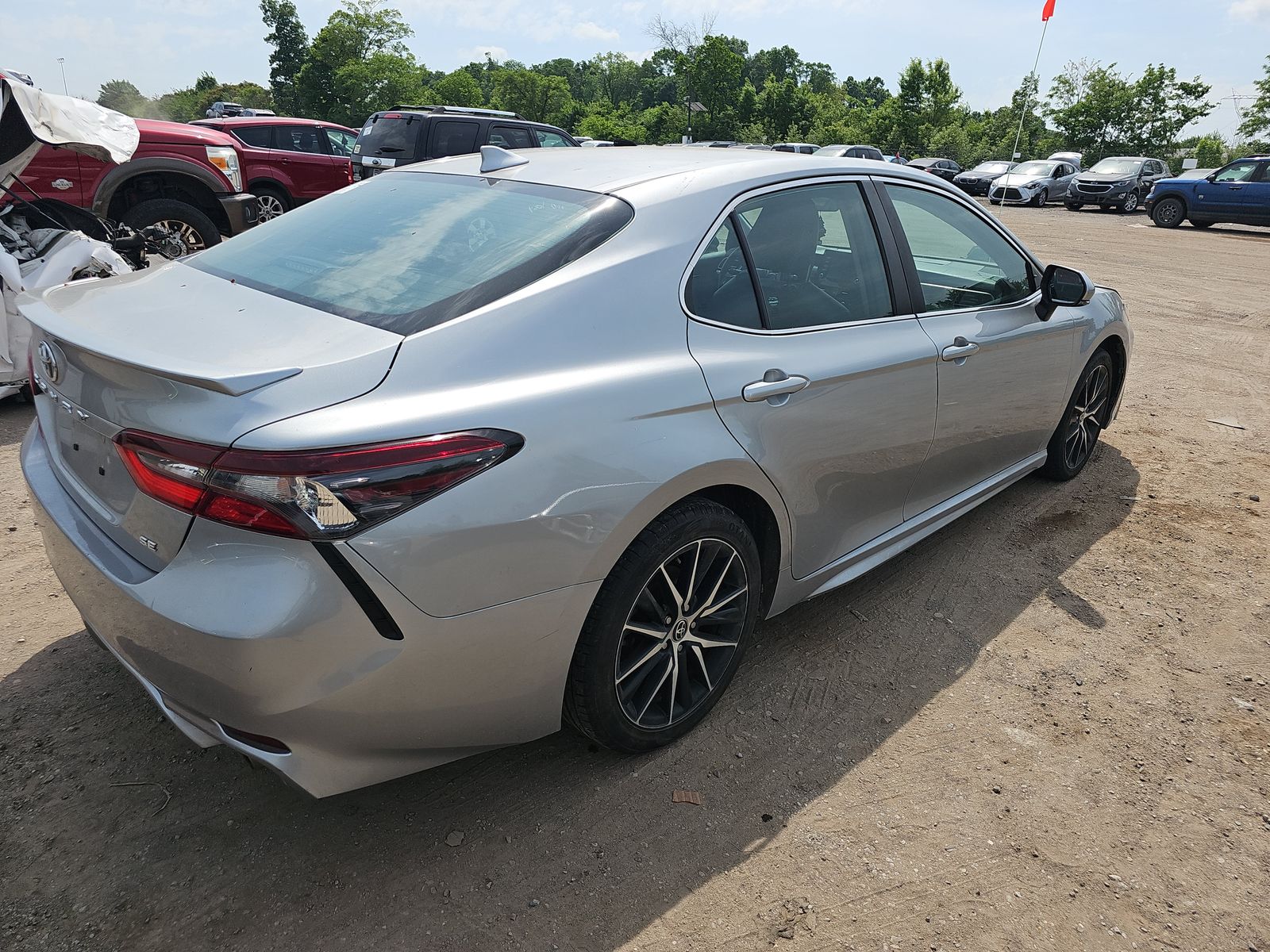 2022 Toyota Camry SE FWD