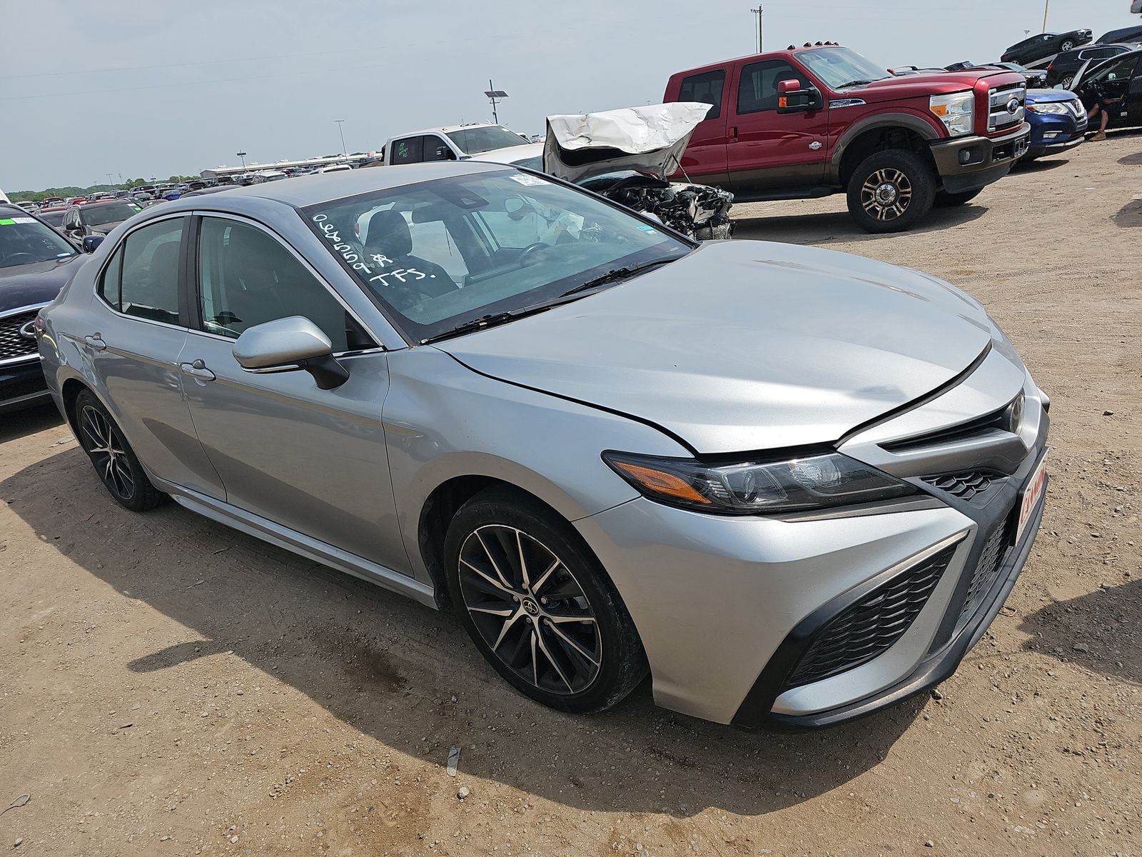 2022 Toyota Camry SE FWD