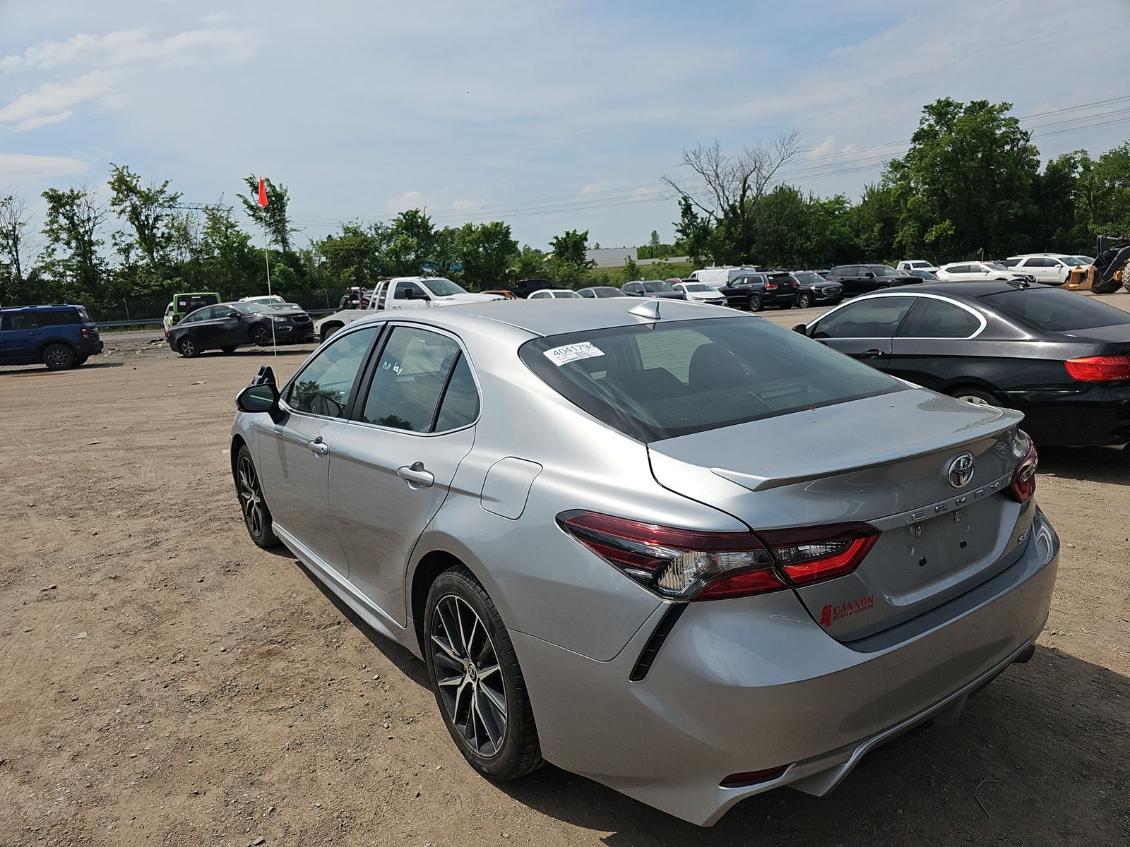 2022 Toyota Camry SE FWD
