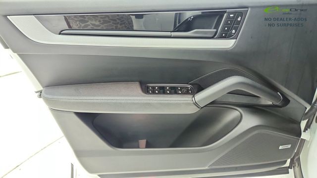 2024 Porsche Cayenne Base AWD
