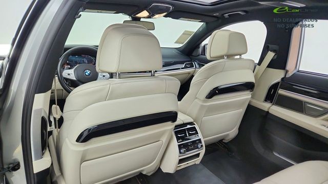 2022 BMW 7 Series 740i xDrive AWD