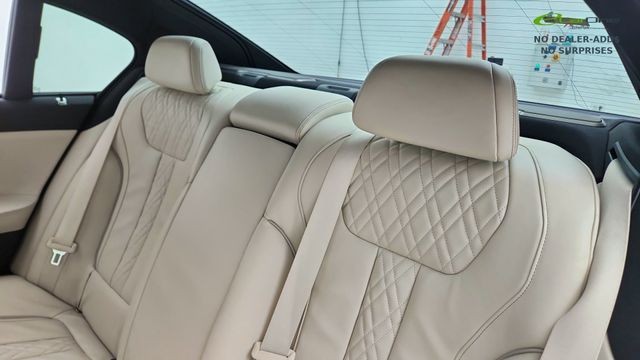 2022 BMW 7 Series 740i xDrive AWD