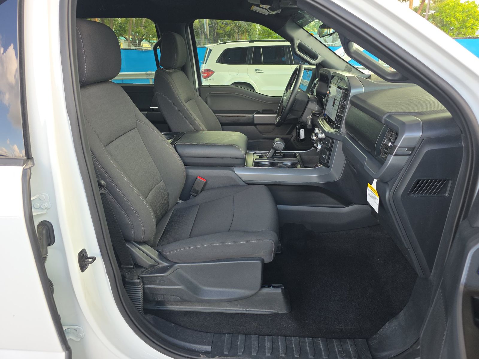 2025 Ford F-150 XLT AWD