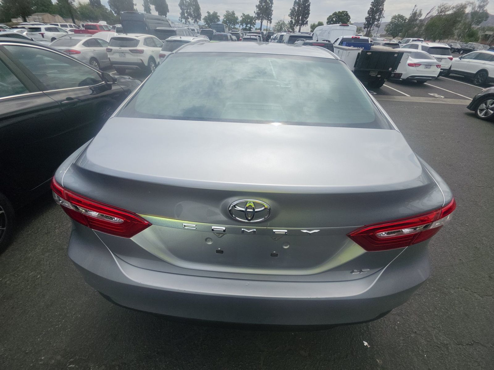 2018 Toyota Camry LE FWD