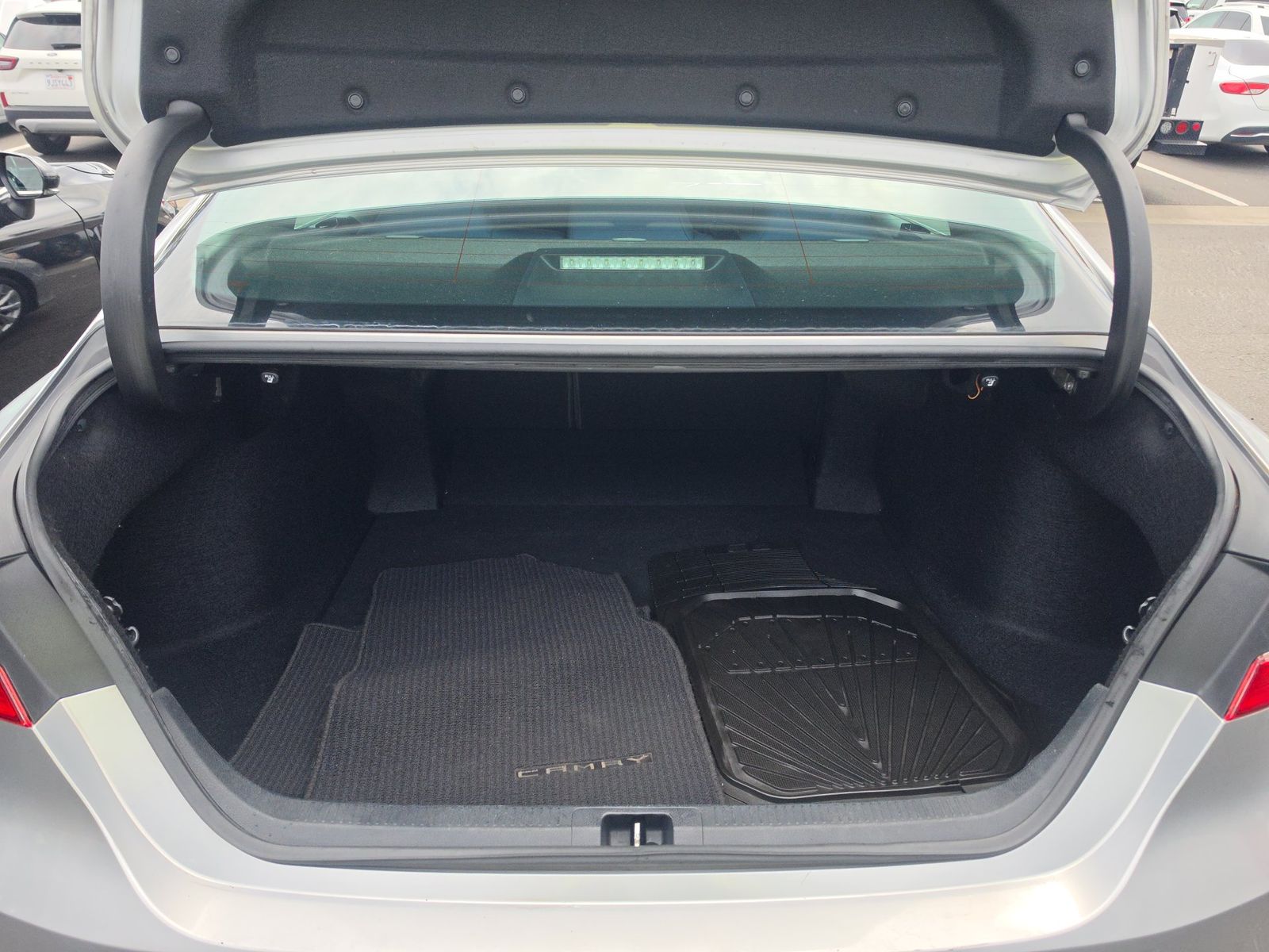 2018 Toyota Camry LE FWD