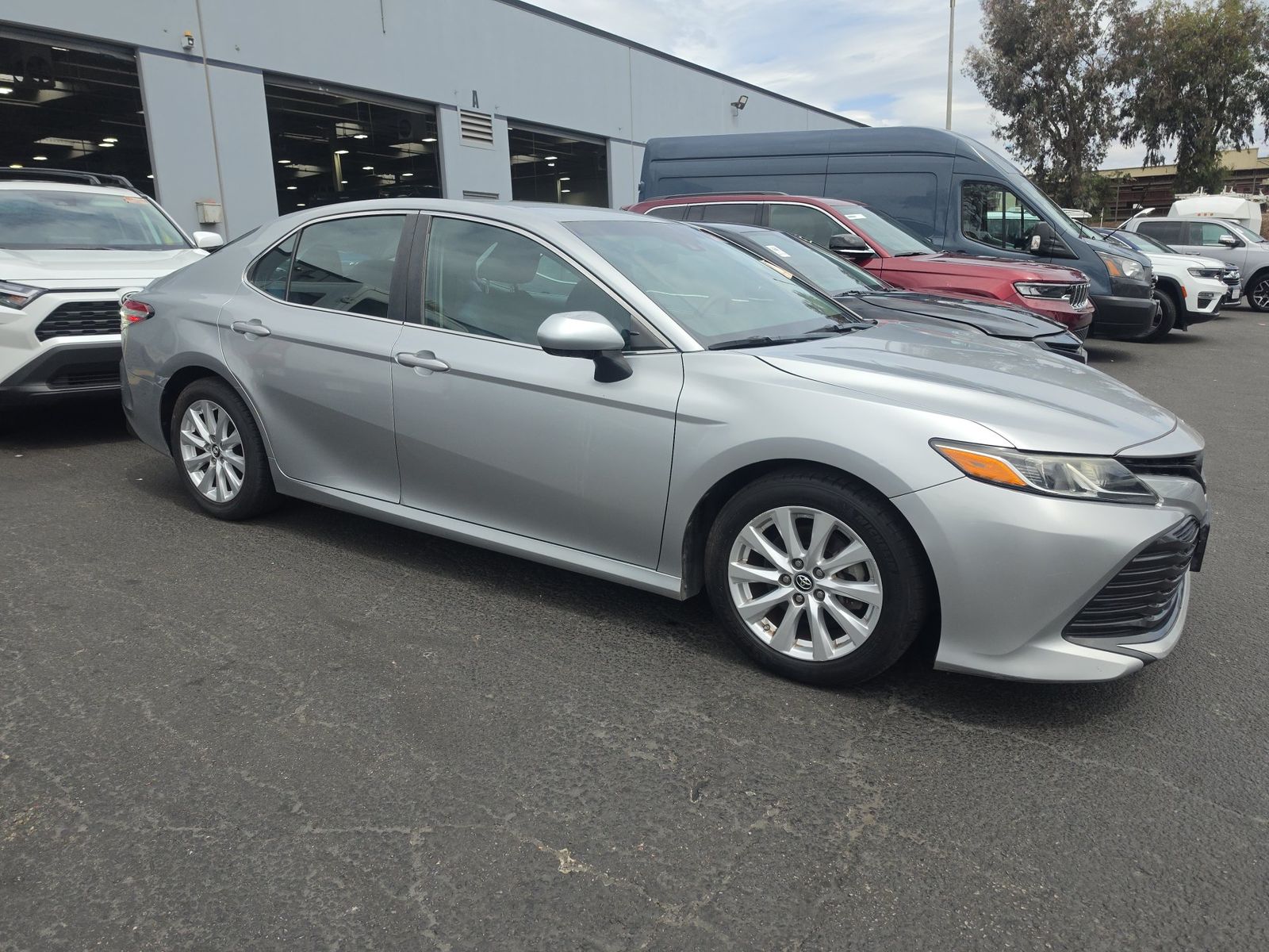 2018 Toyota Camry LE FWD