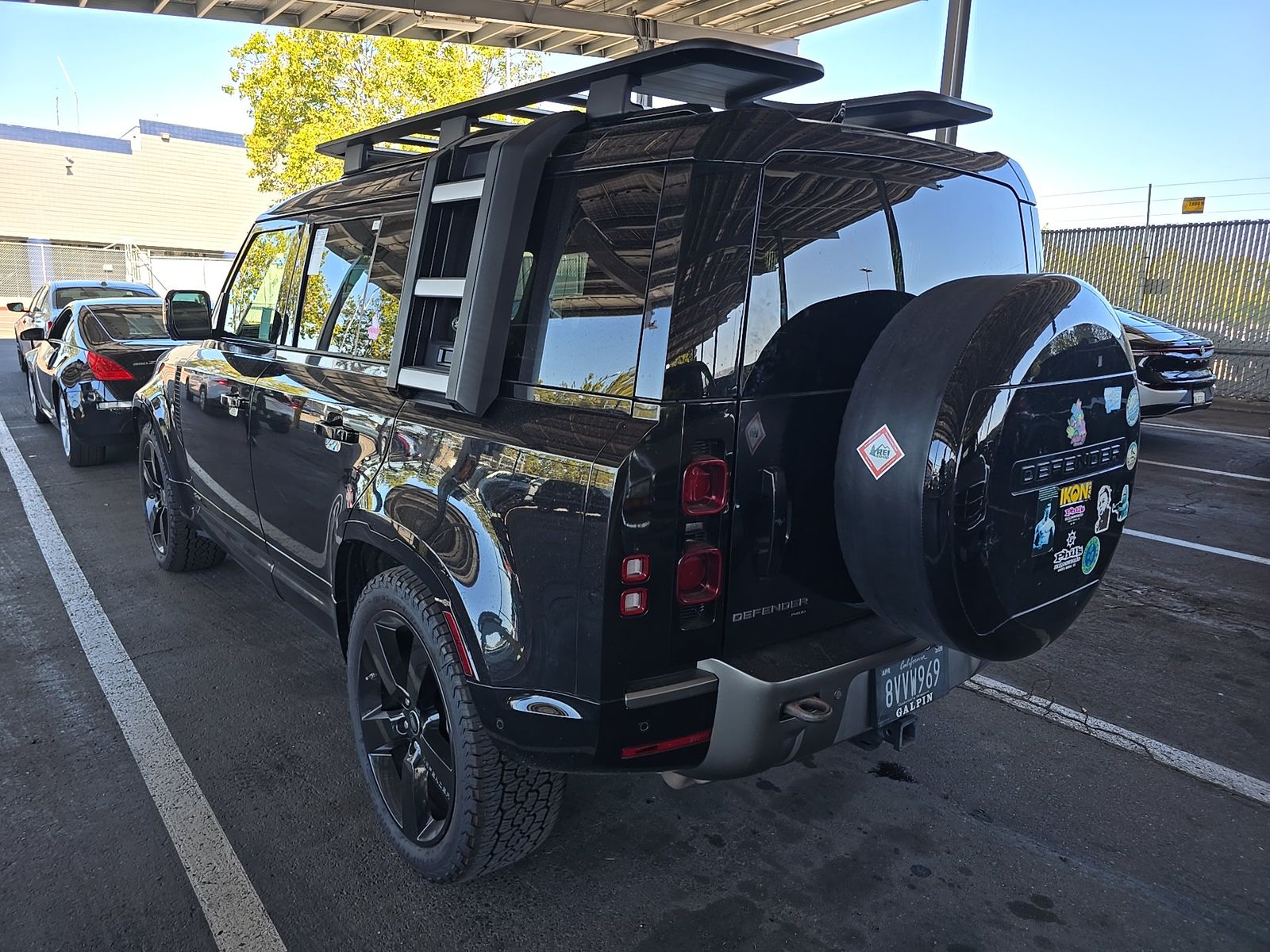 2021 Land Rover Defender 110 X-Dynamic HSE AWD