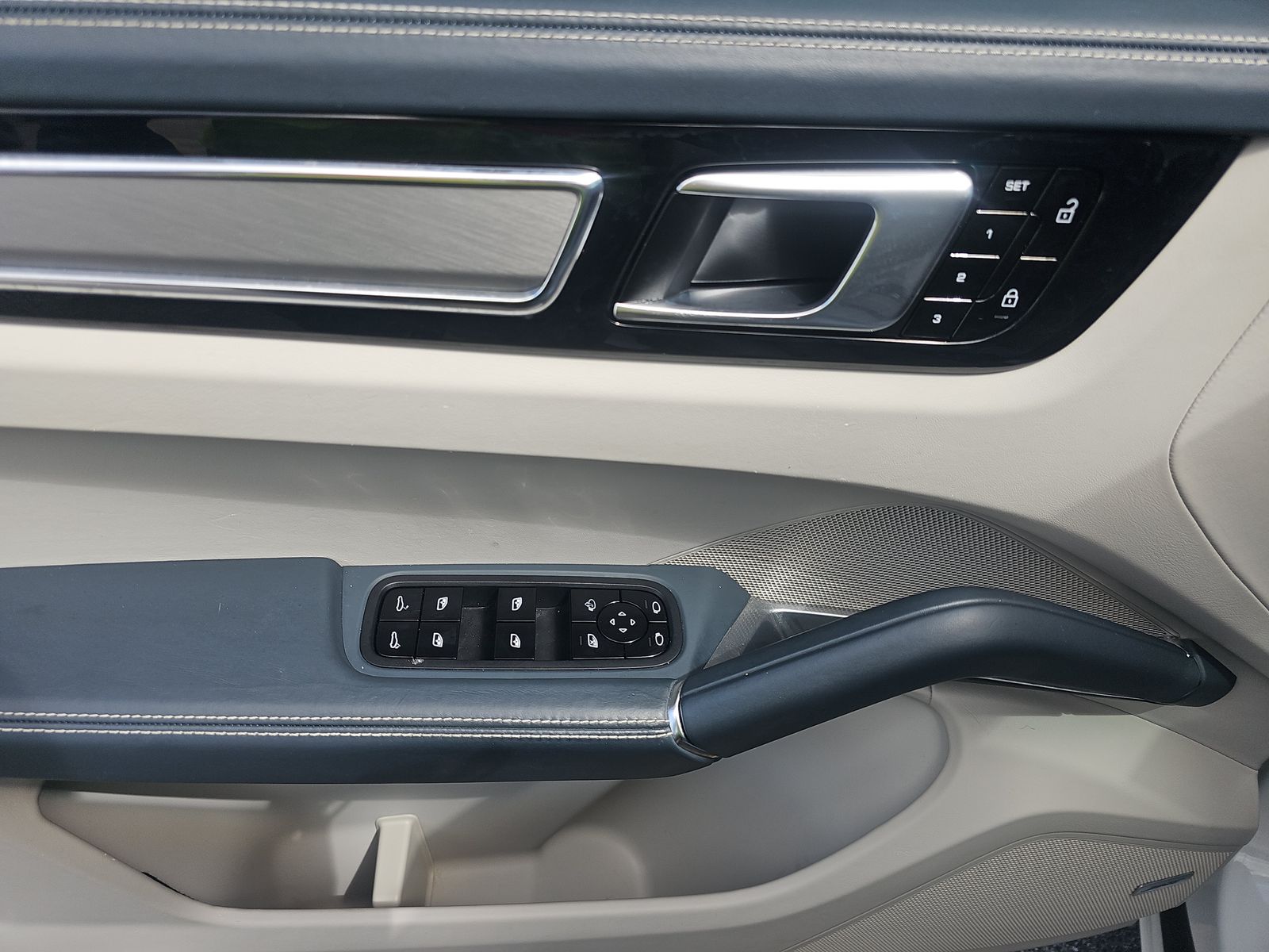 2019 Porsche Cayenne Turbo AWD