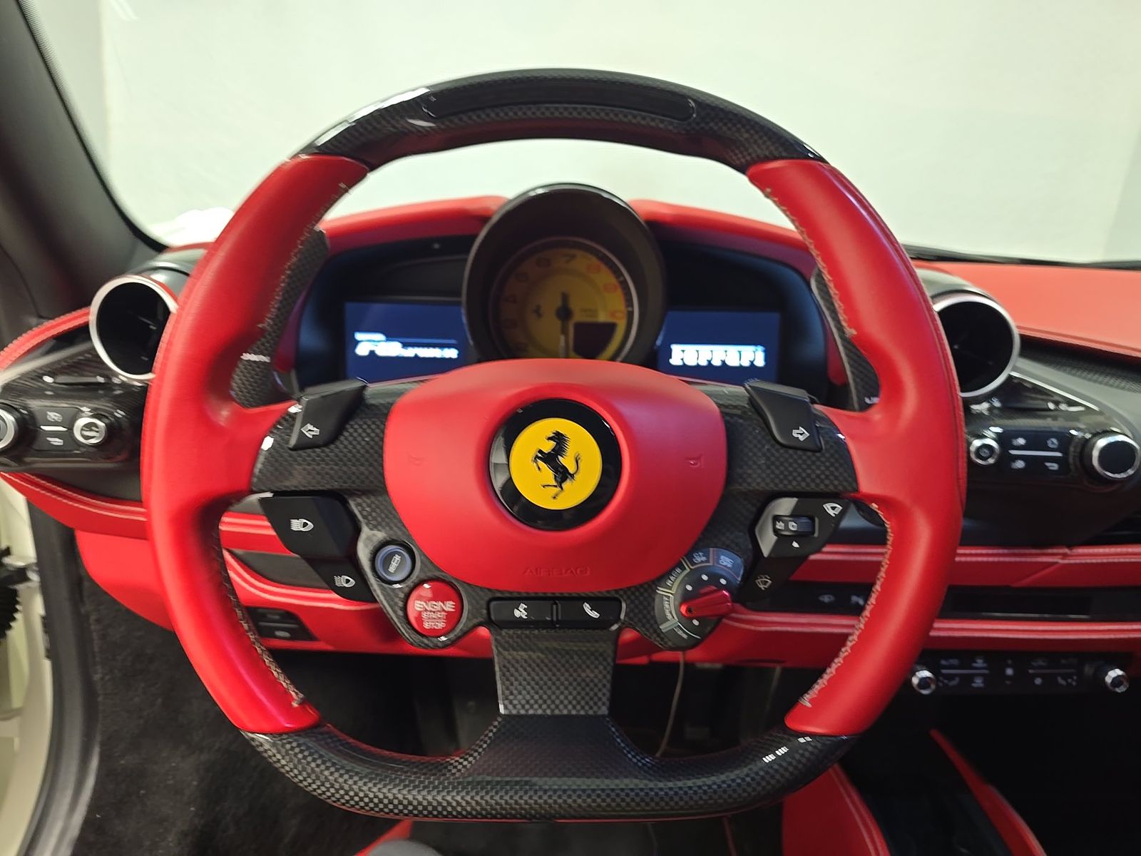 2022 Ferrari F8 Base RWD