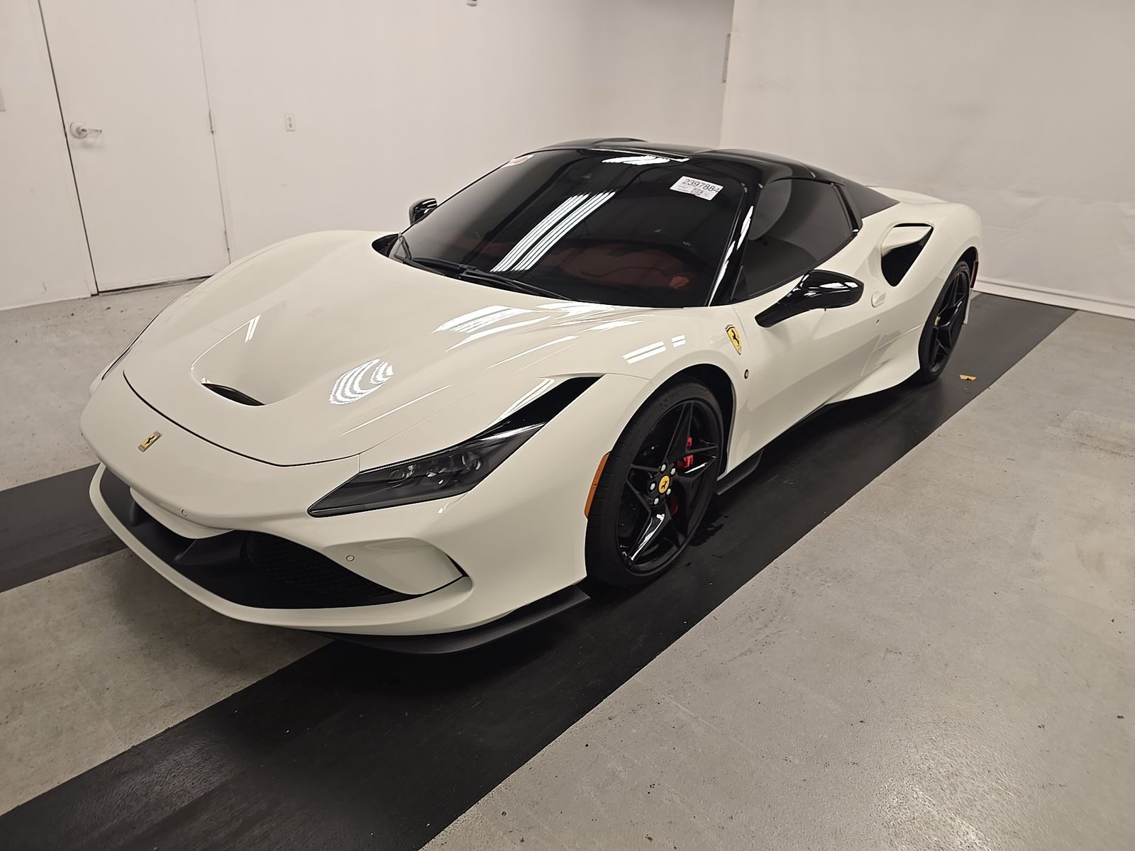 2022 Ferrari F8 Base RWD