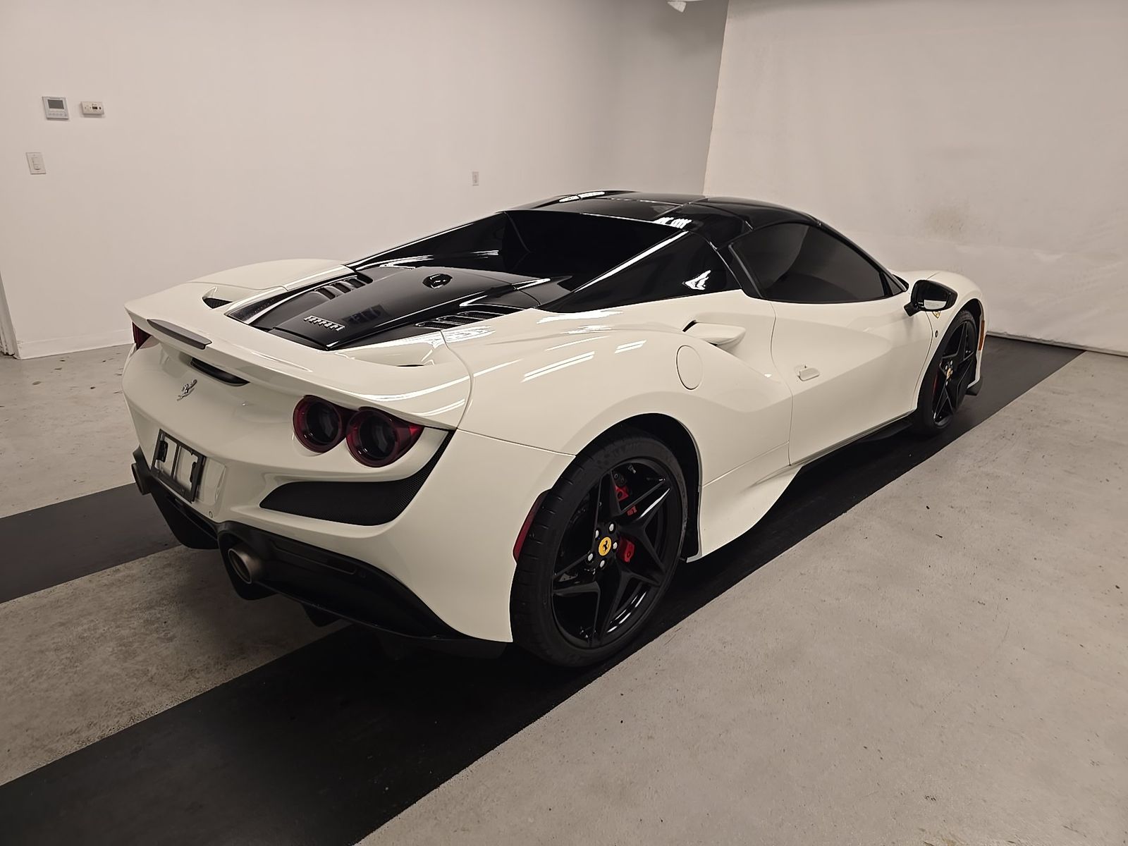 2022 Ferrari F8 Base RWD