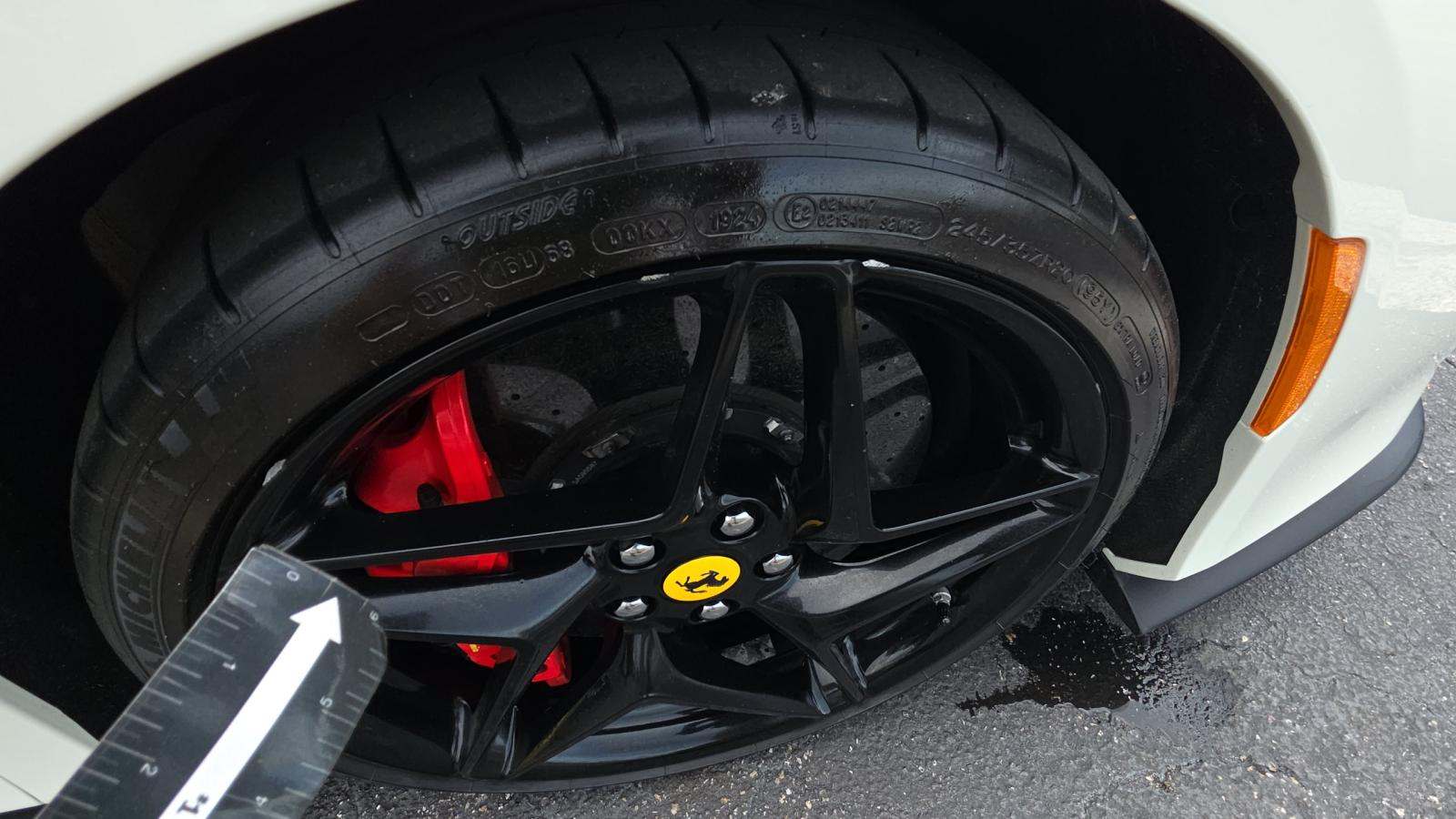 2022 Ferrari F8 Base RWD