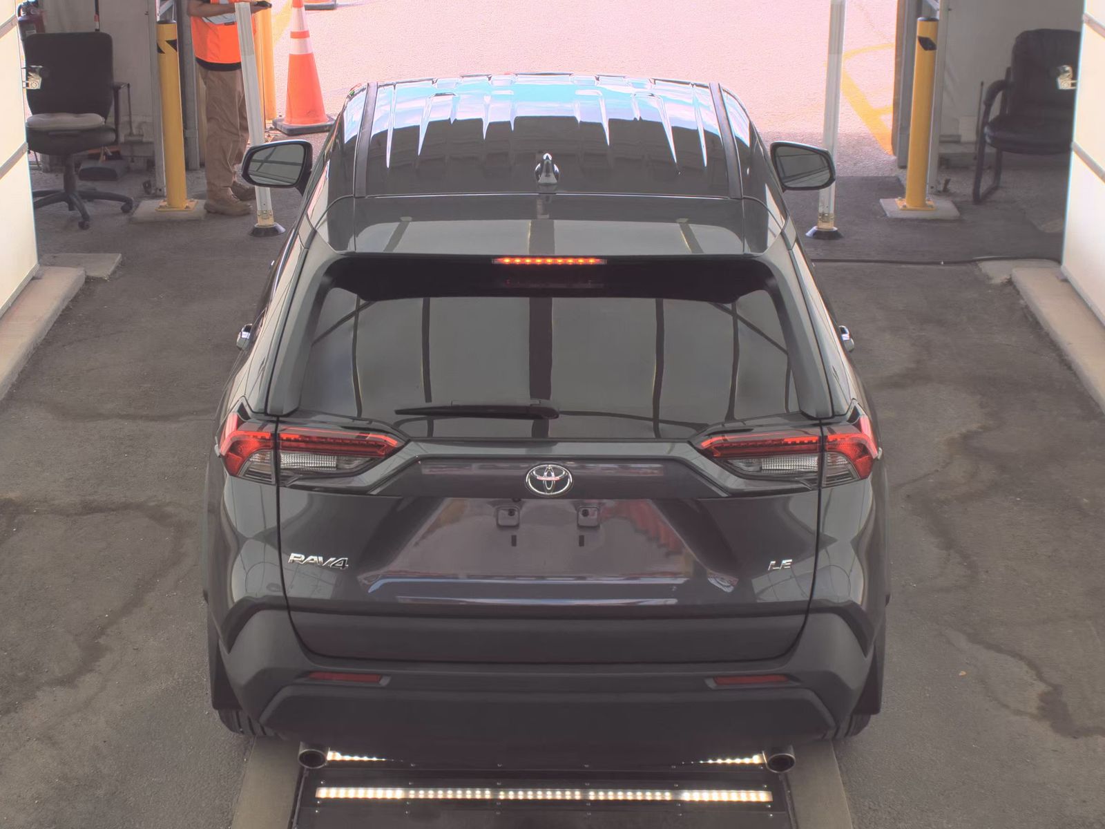 2025 Toyota RAV4 LE FWD