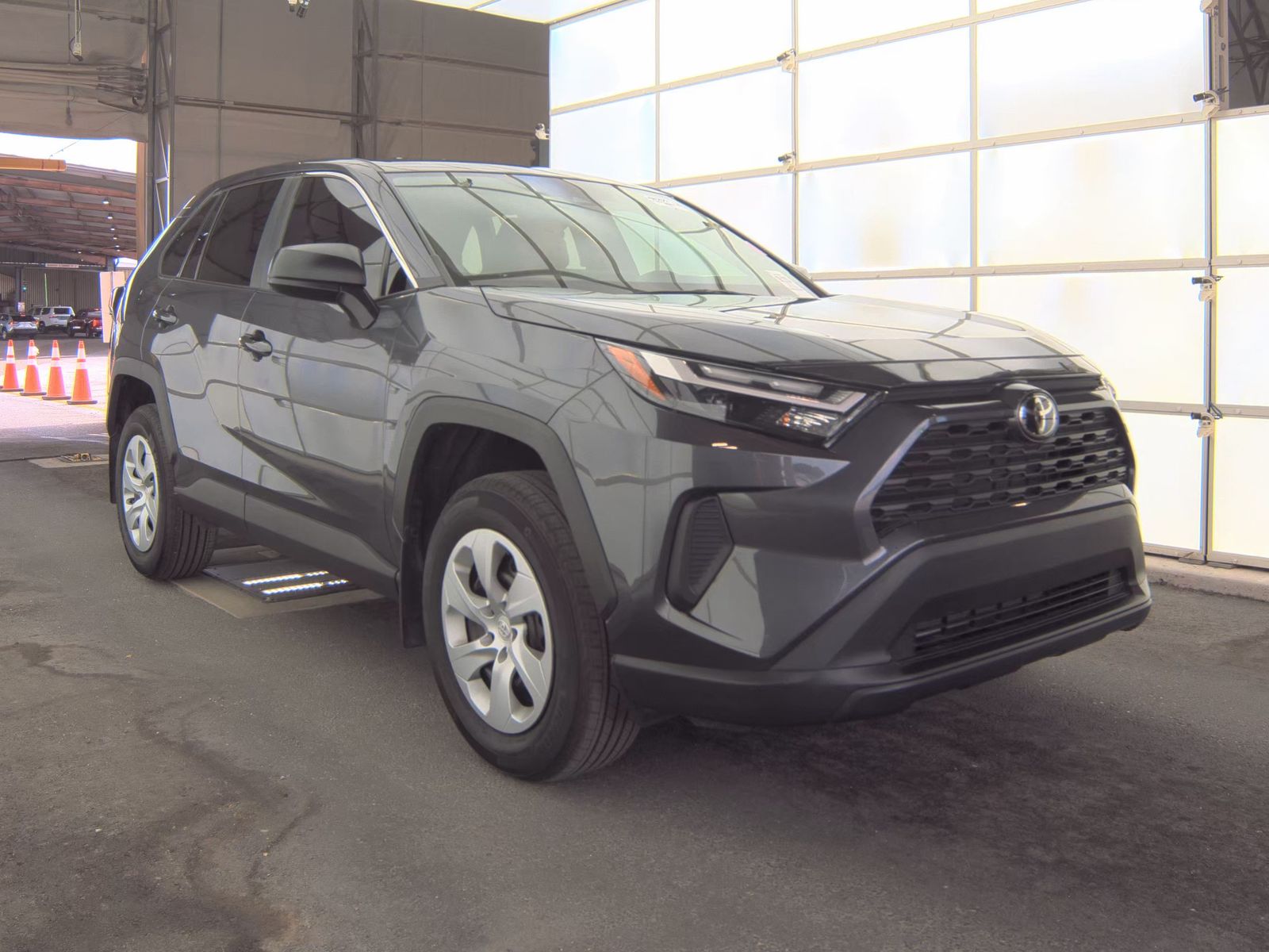 2025 Toyota RAV4 LE FWD