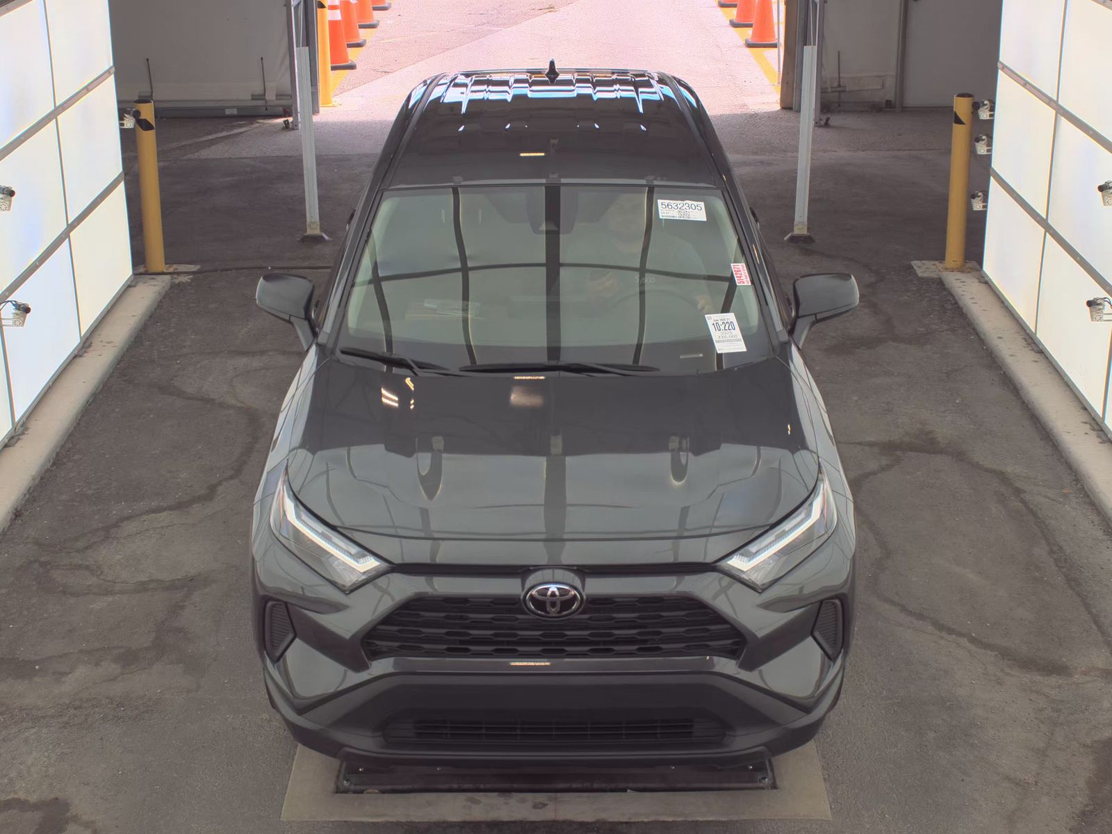 2025 Toyota RAV4 LE FWD