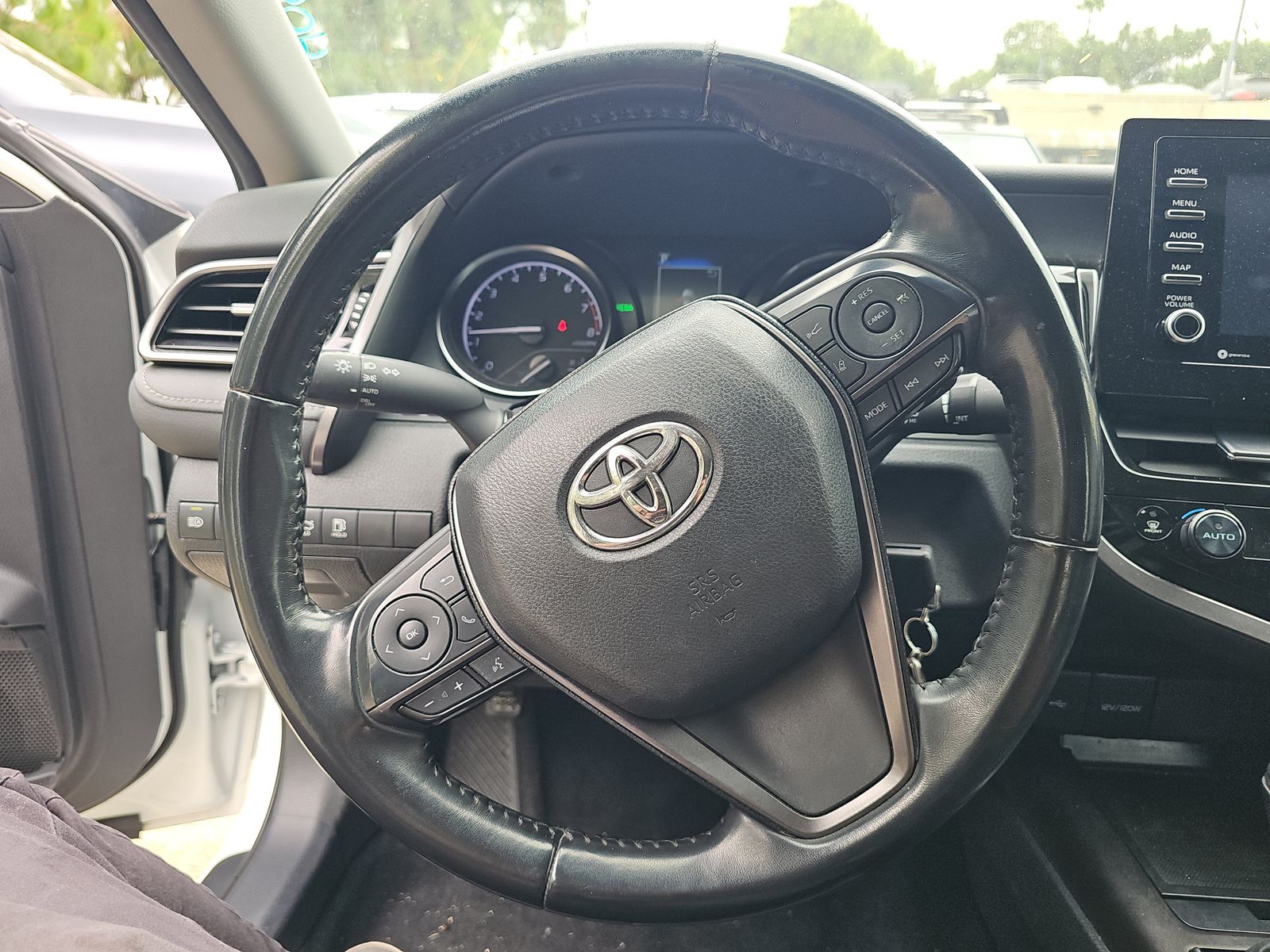 2024 Toyota Camry SE FWD