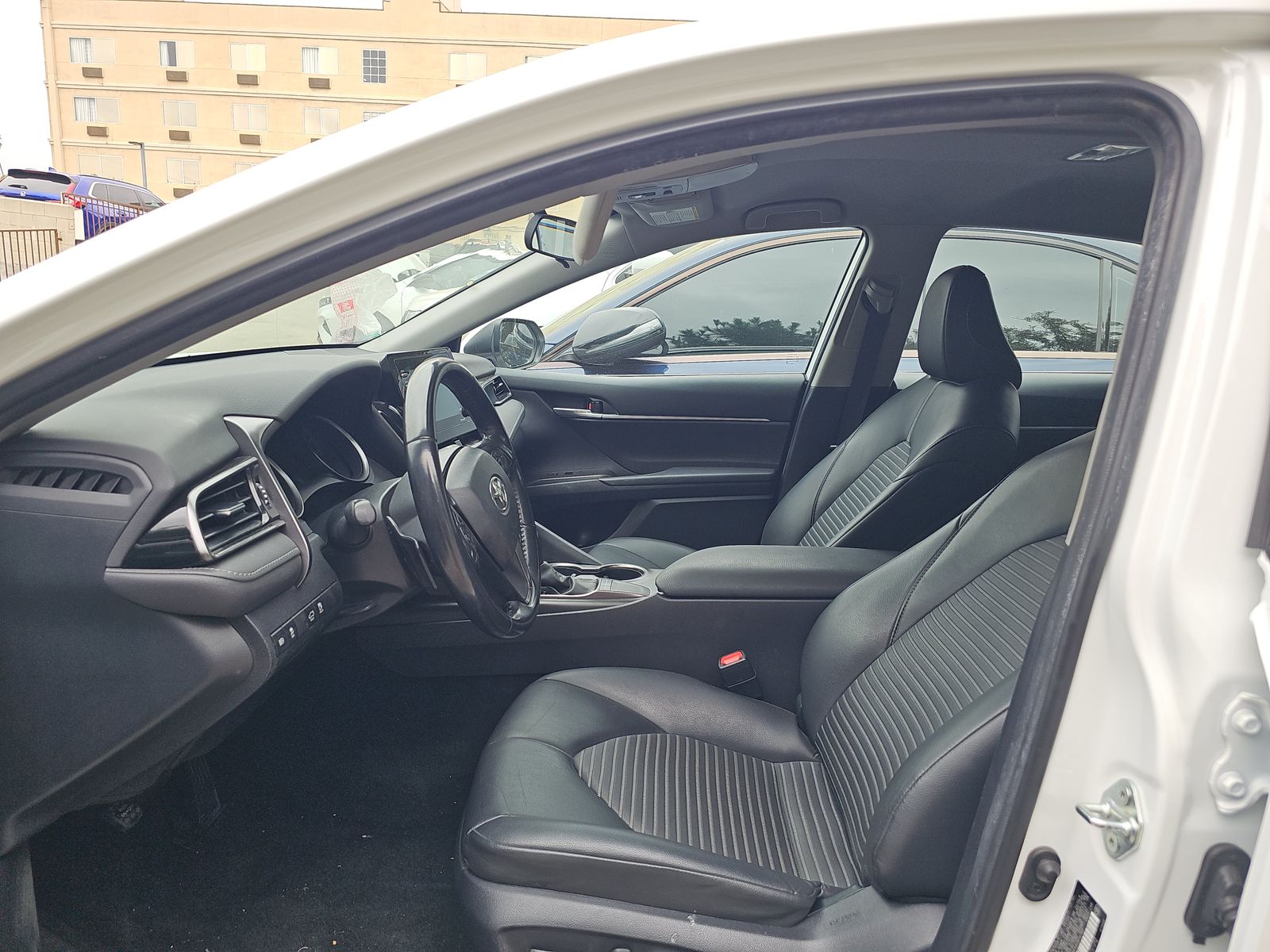 2024 Toyota Camry SE FWD