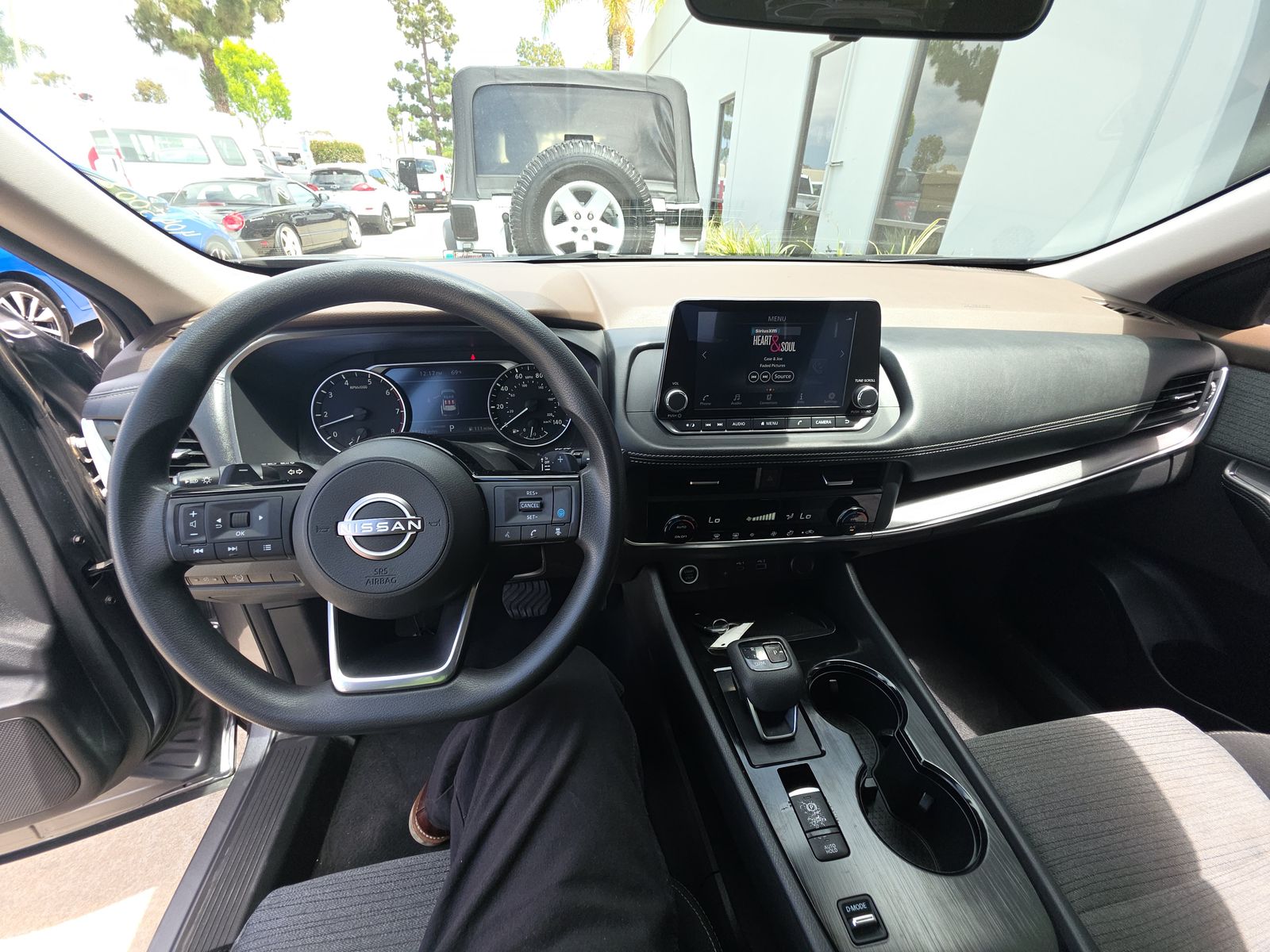 2023 Nissan Rogue SV FWD