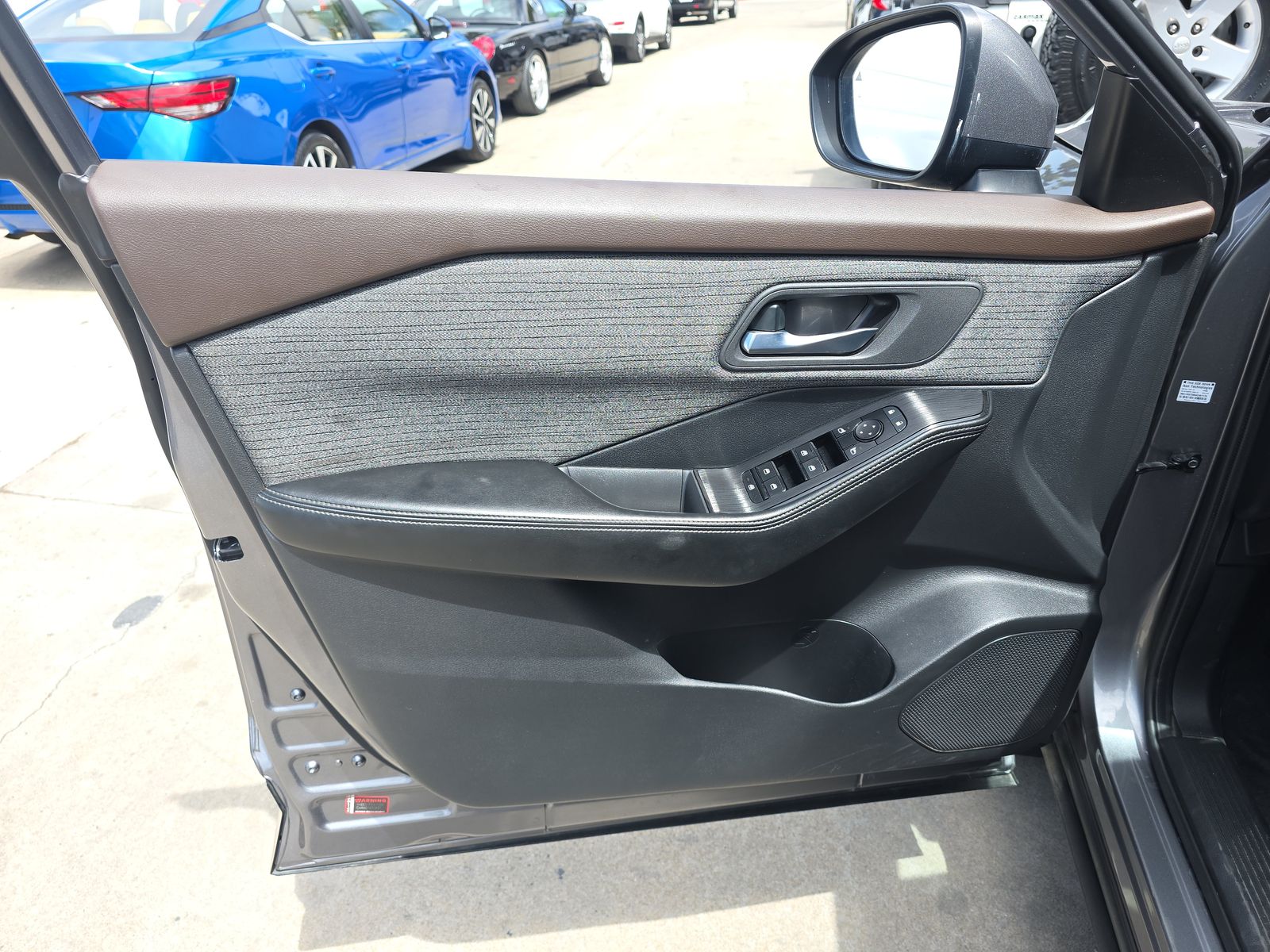 2023 Nissan Rogue SV FWD