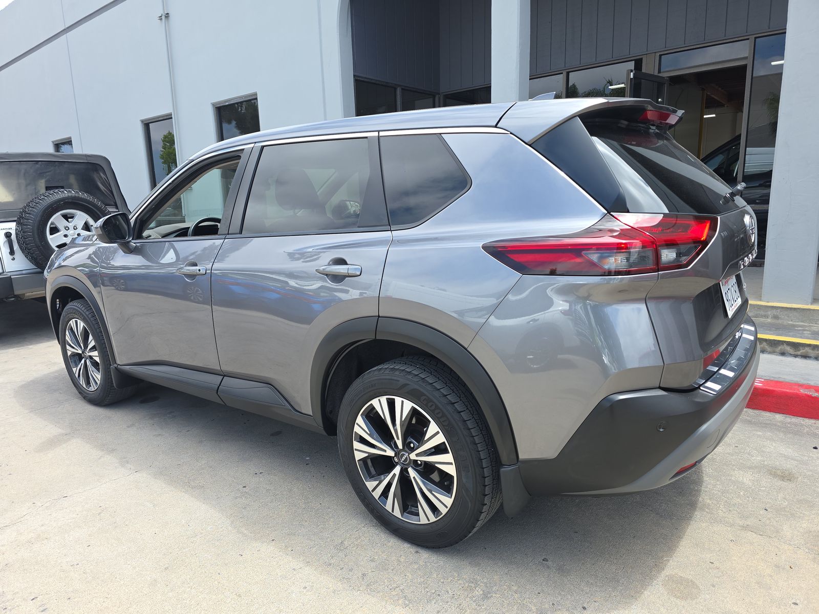 2023 Nissan Rogue SV FWD