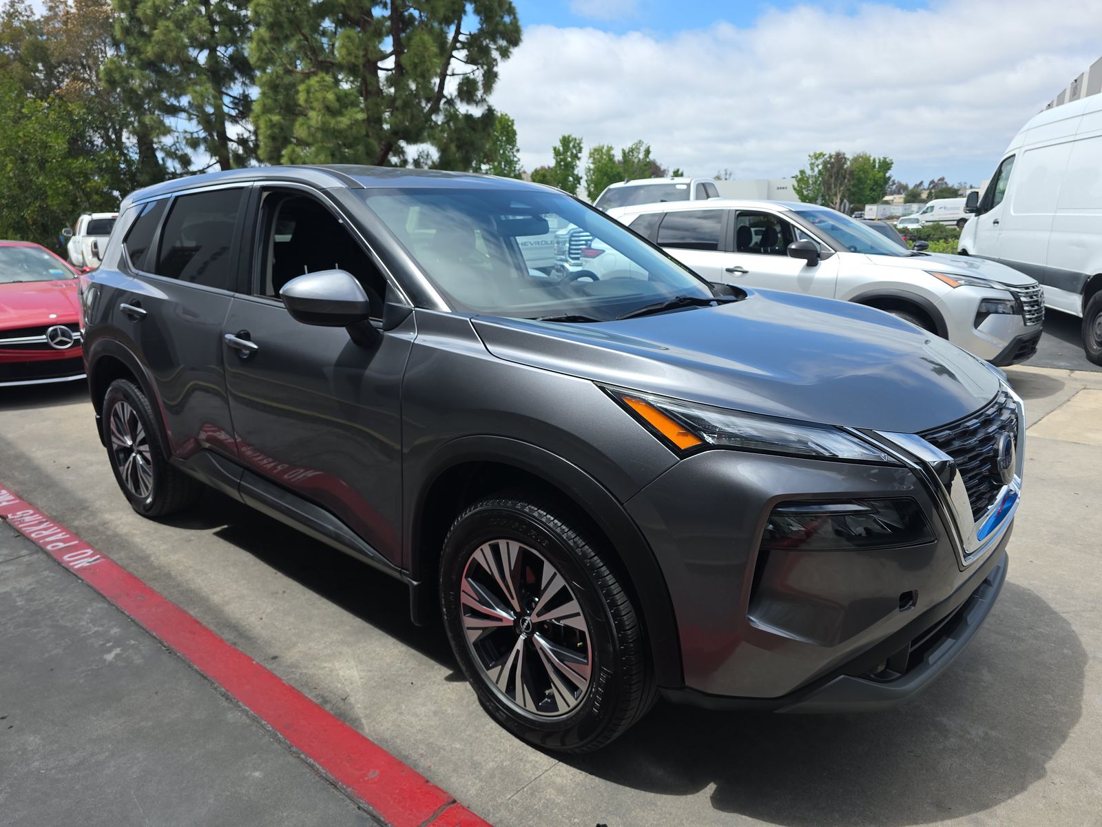 2023 Nissan Rogue SV FWD