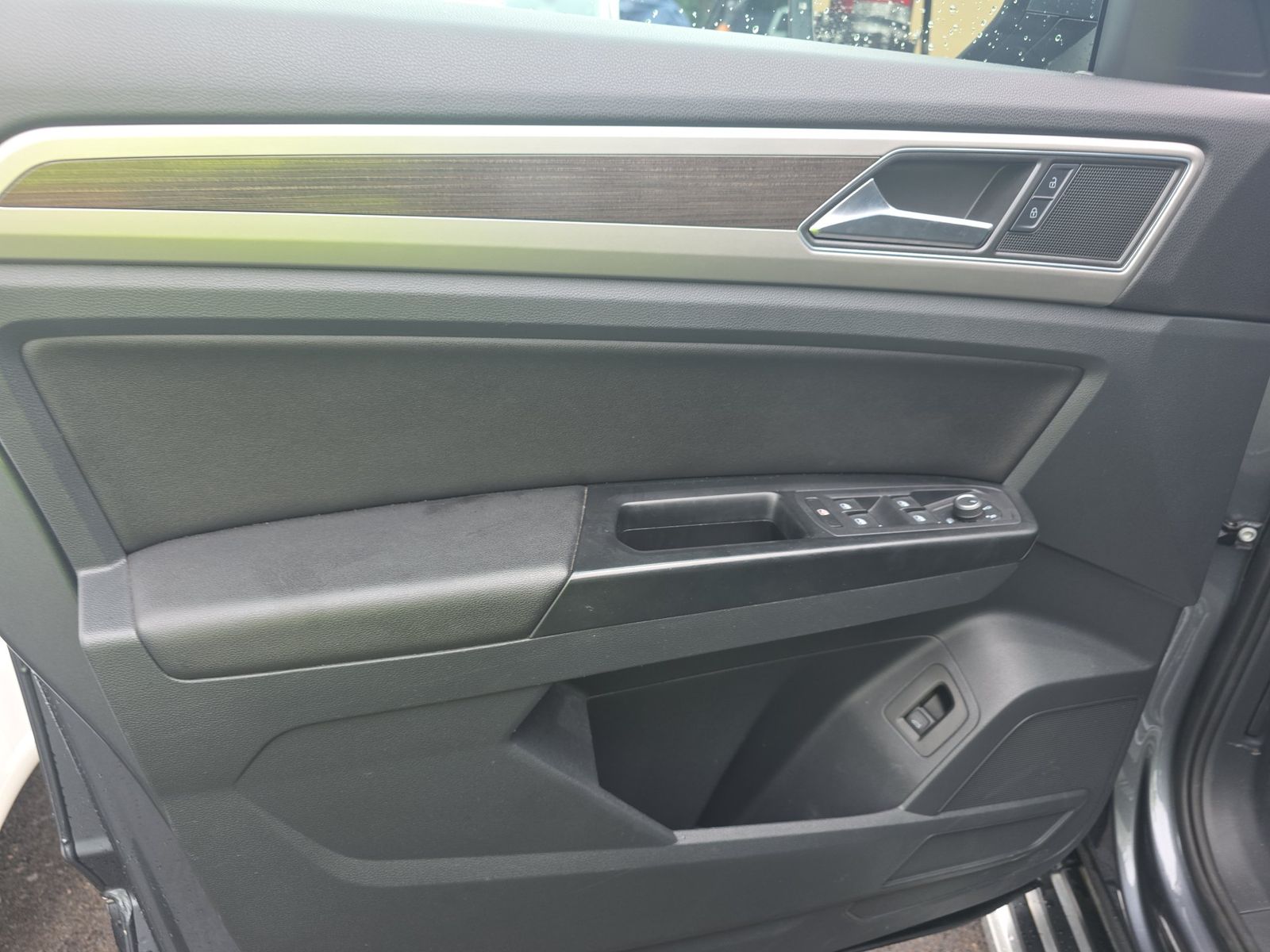 2019 Volkswagen Atlas 3.6L SEL R-Line FWD