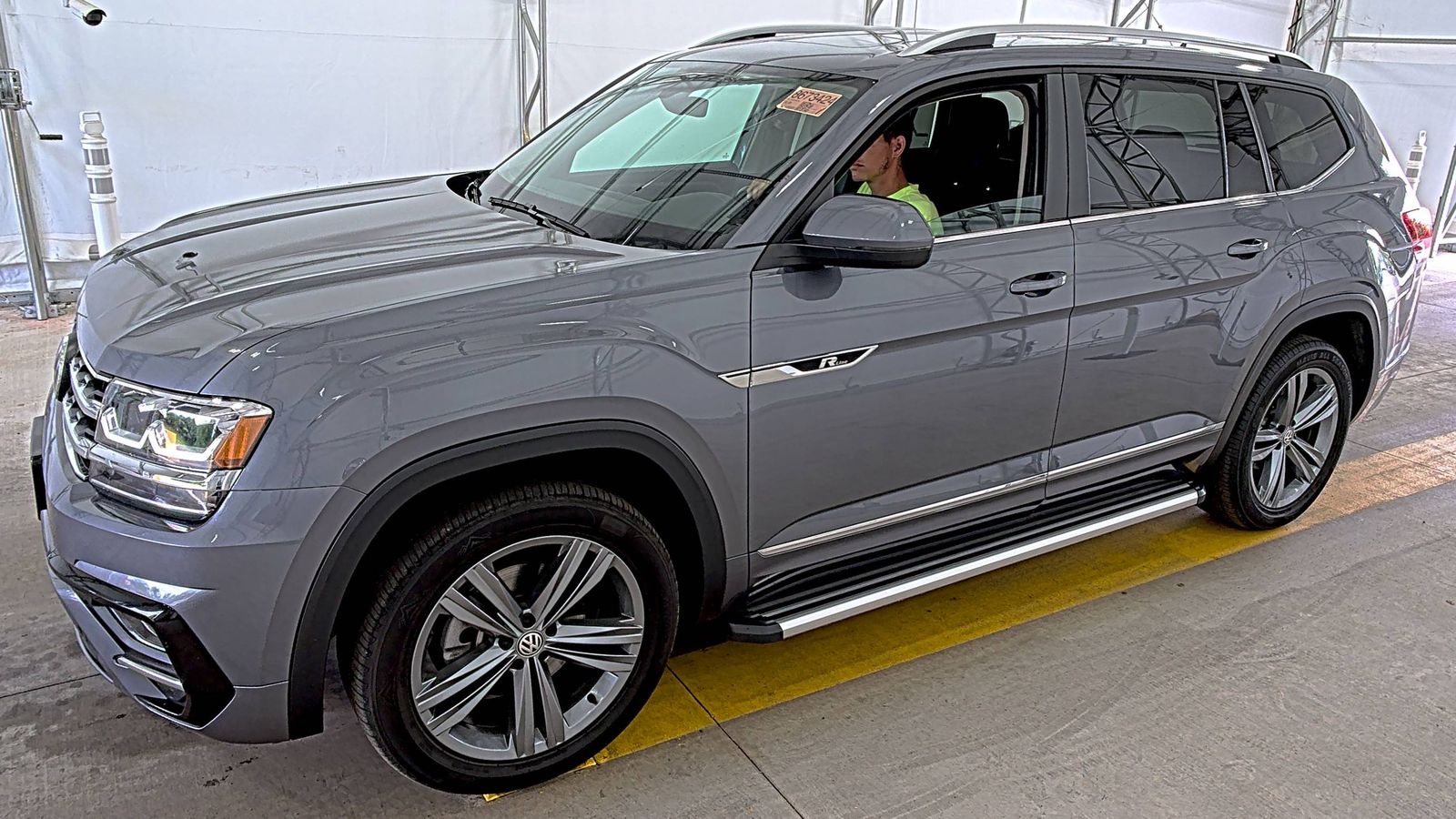 2019 Volkswagen Atlas 3.6L SEL R-Line FWD