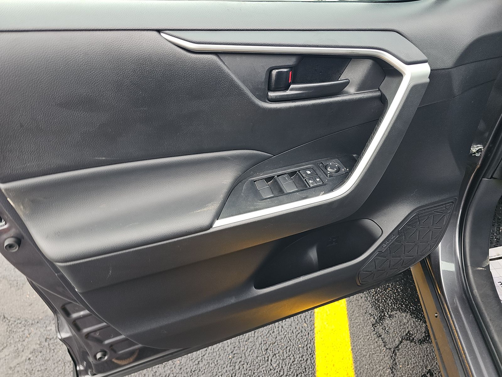 2025 Toyota RAV4 Hybrid LE AWD