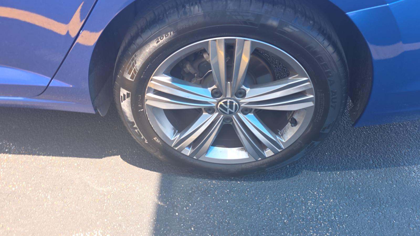 2024 Volkswagen Jetta 1.5T SE FWD