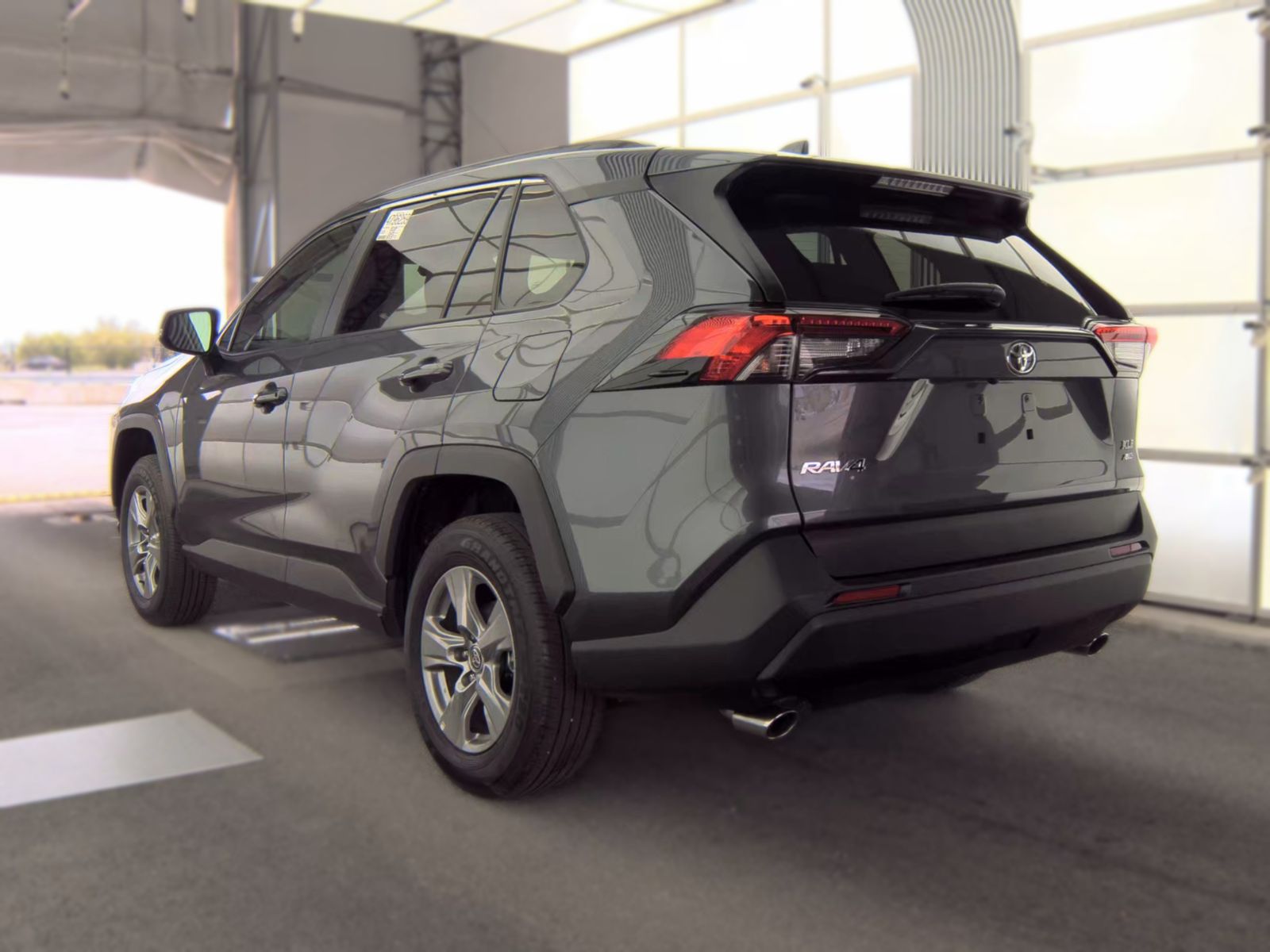 2025 Toyota RAV4 XLE AWD