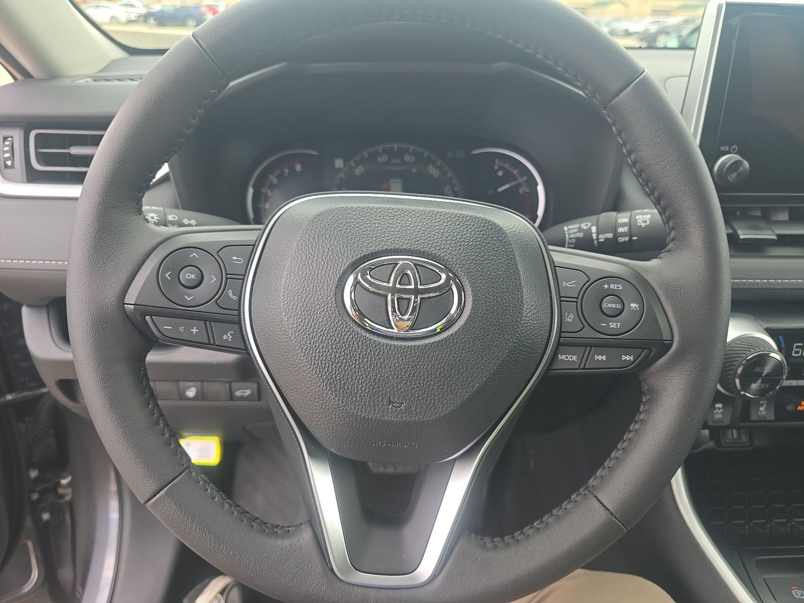 2025 Toyota RAV4 XLE AWD