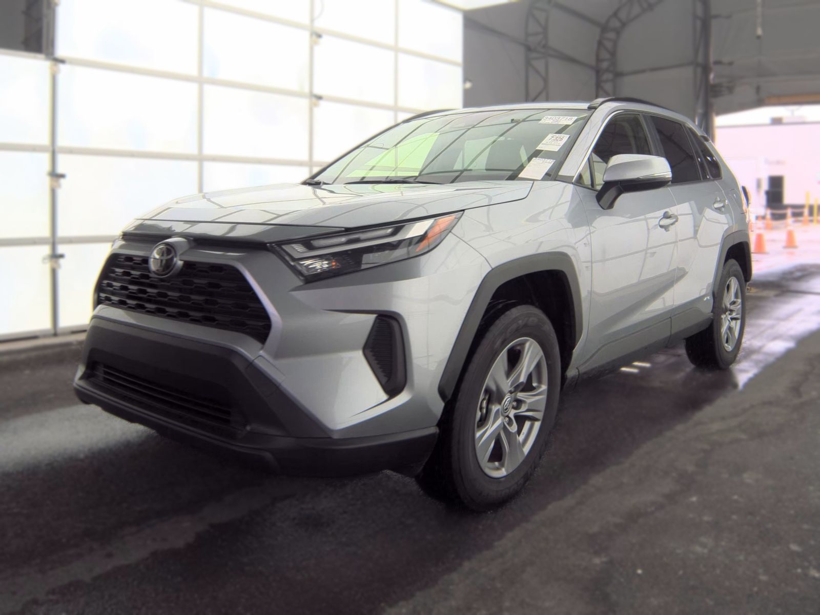 2025 Toyota RAV4 Hybrid LE AWD