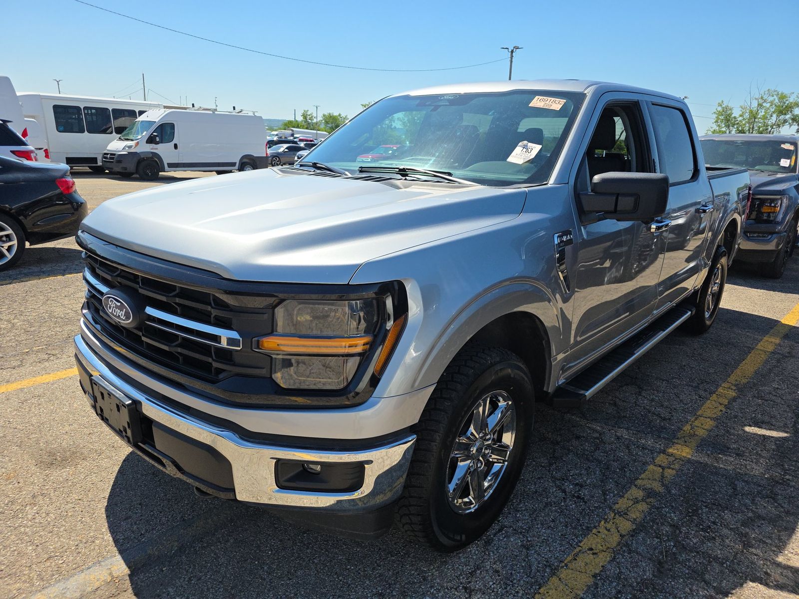 2024 Ford F-150 XLT AWD