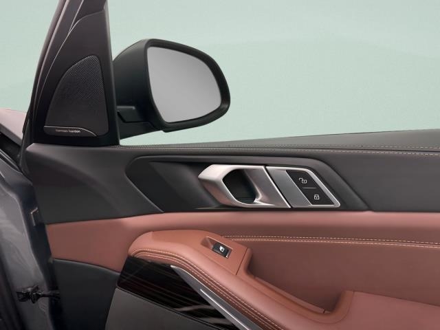 2025 BMW X5 xDrive40i AWD