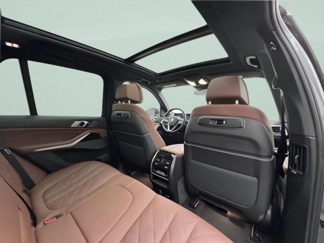 2025 BMW X5 xDrive40i AWD