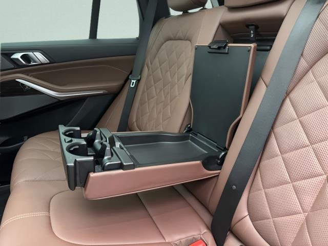 2025 BMW X5 xDrive40i AWD