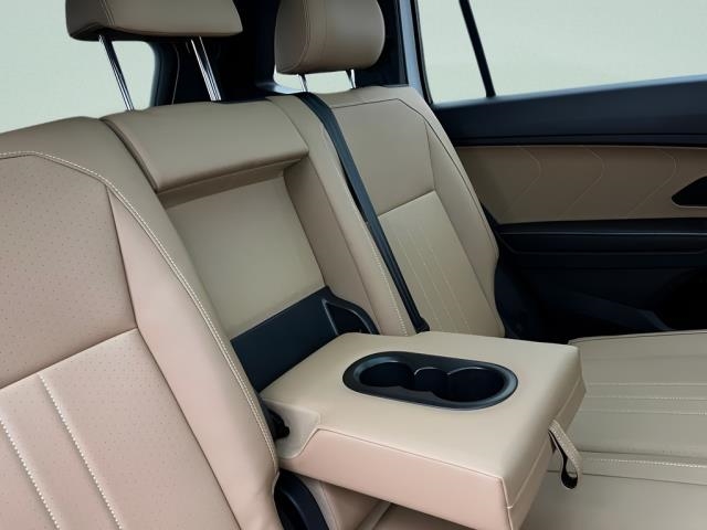 2023 Volkswagen Tiguan 2.0T SE FWD