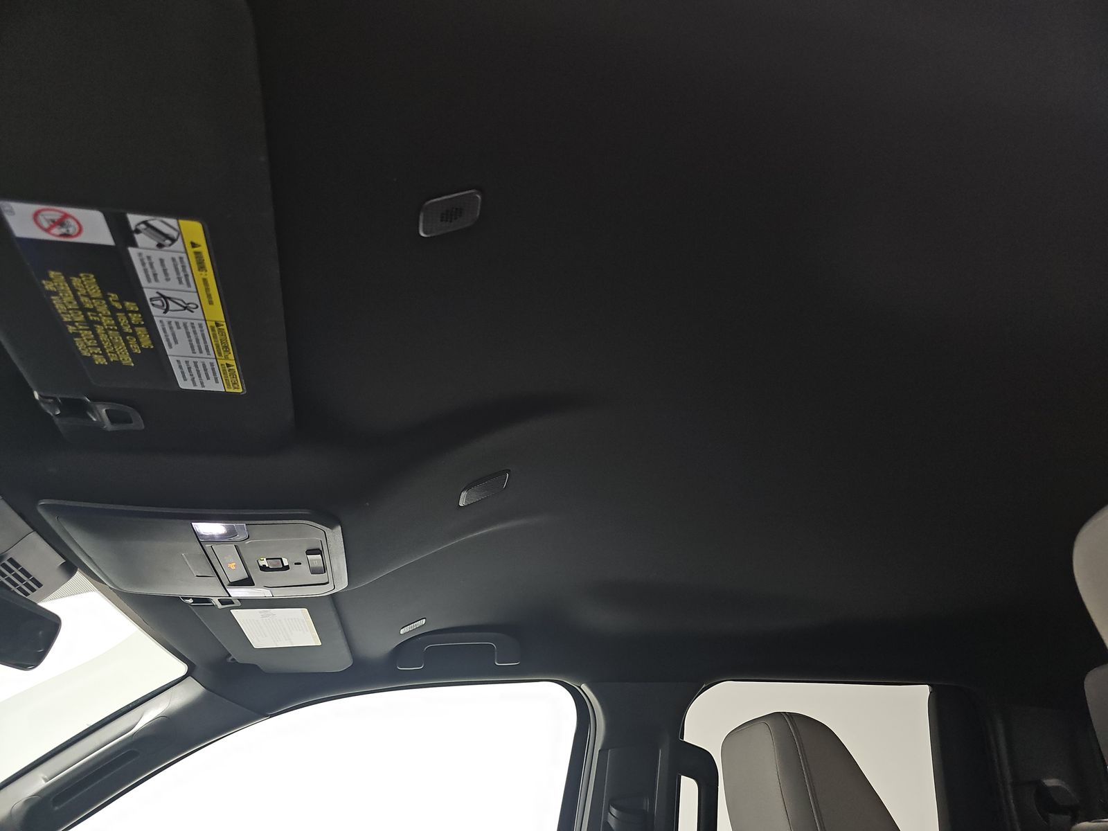 2025 Toyota Tacoma SR5 AWD