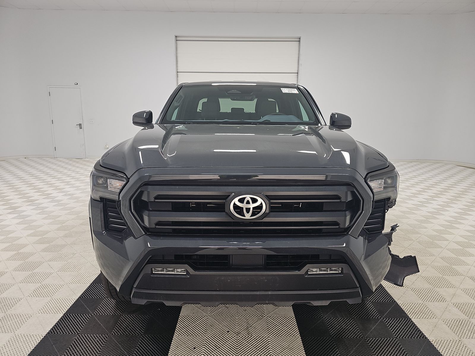 2025 Toyota Tacoma SR5 AWD