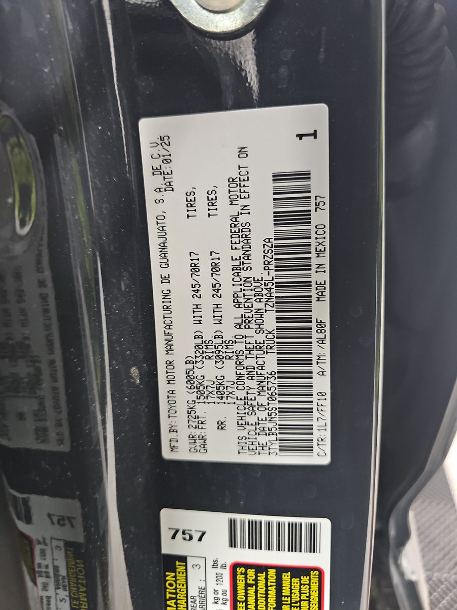 2025 Toyota Tacoma SR5 AWD
