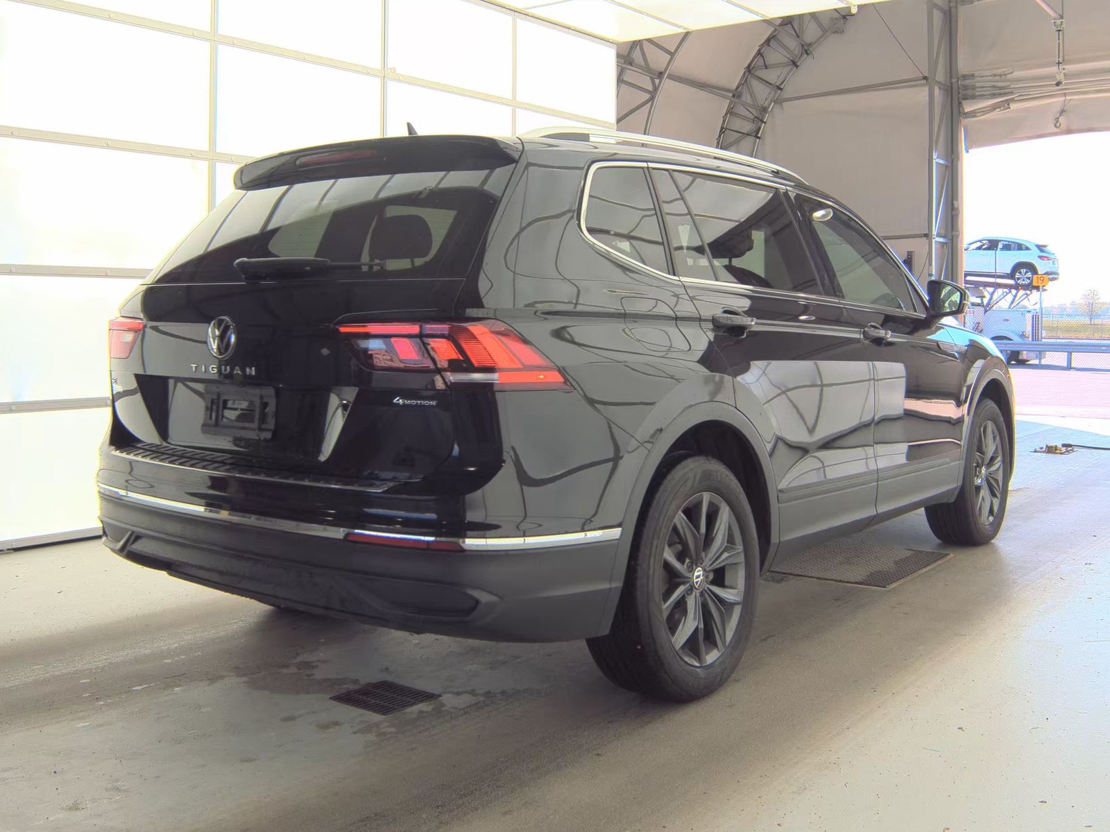 2023 Volkswagen Tiguan 2.0T SE AWD