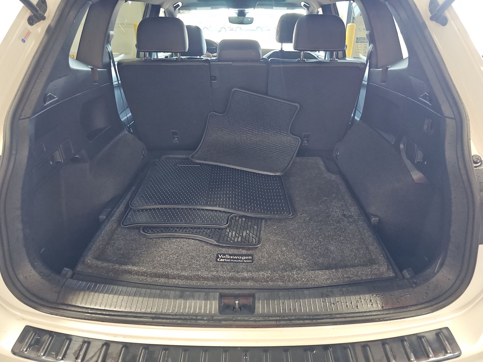 2023 Volkswagen Tiguan 2.0T SE R-Line Black AWD
