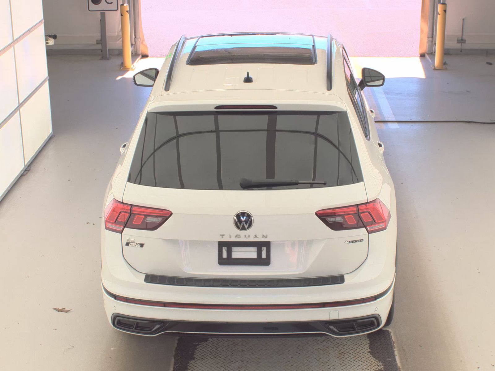 2023 Volkswagen Tiguan 2.0T SE R-Line Black AWD