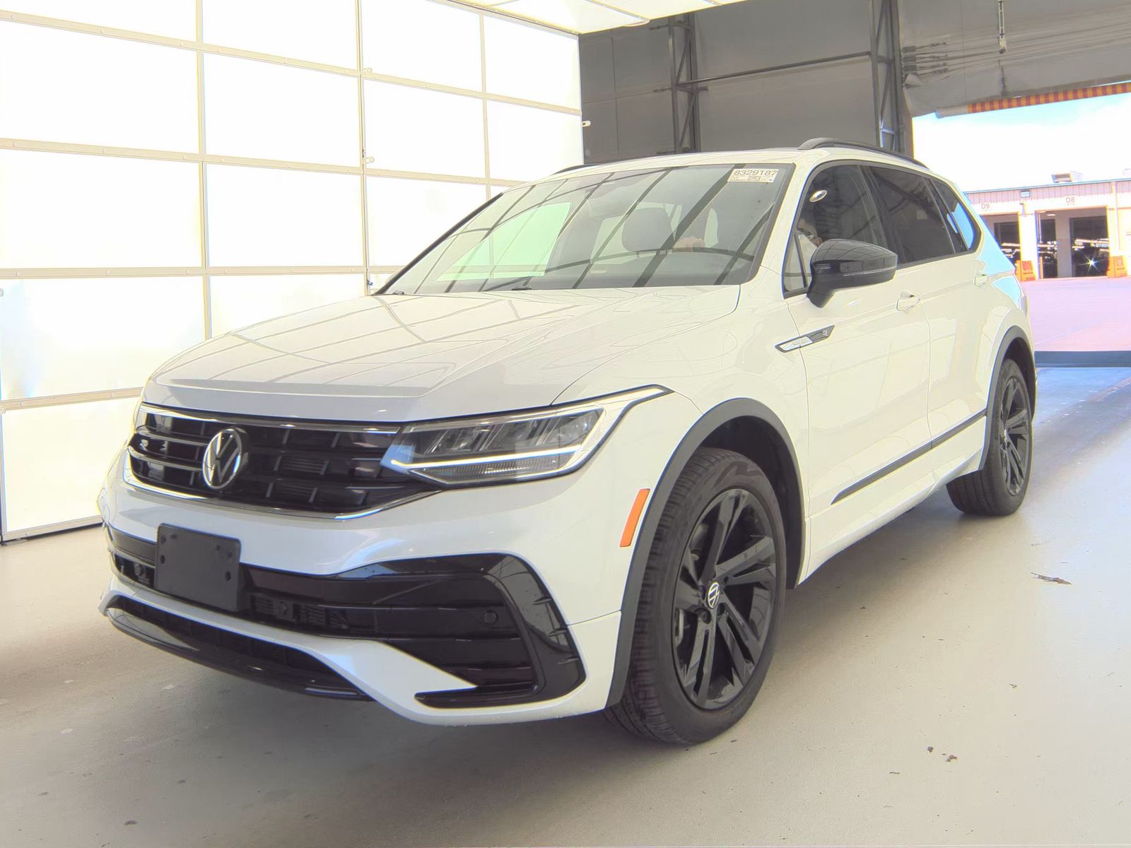 2023 Volkswagen Tiguan 2.0T SE R-Line Black AWD