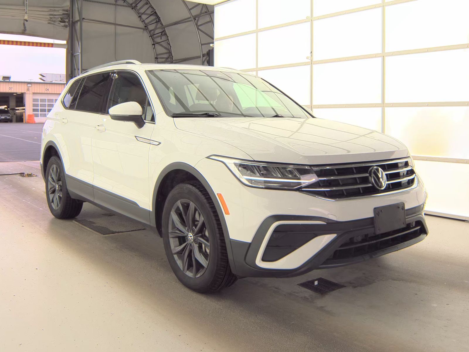 2022 Volkswagen Tiguan 2.0T SE AWD