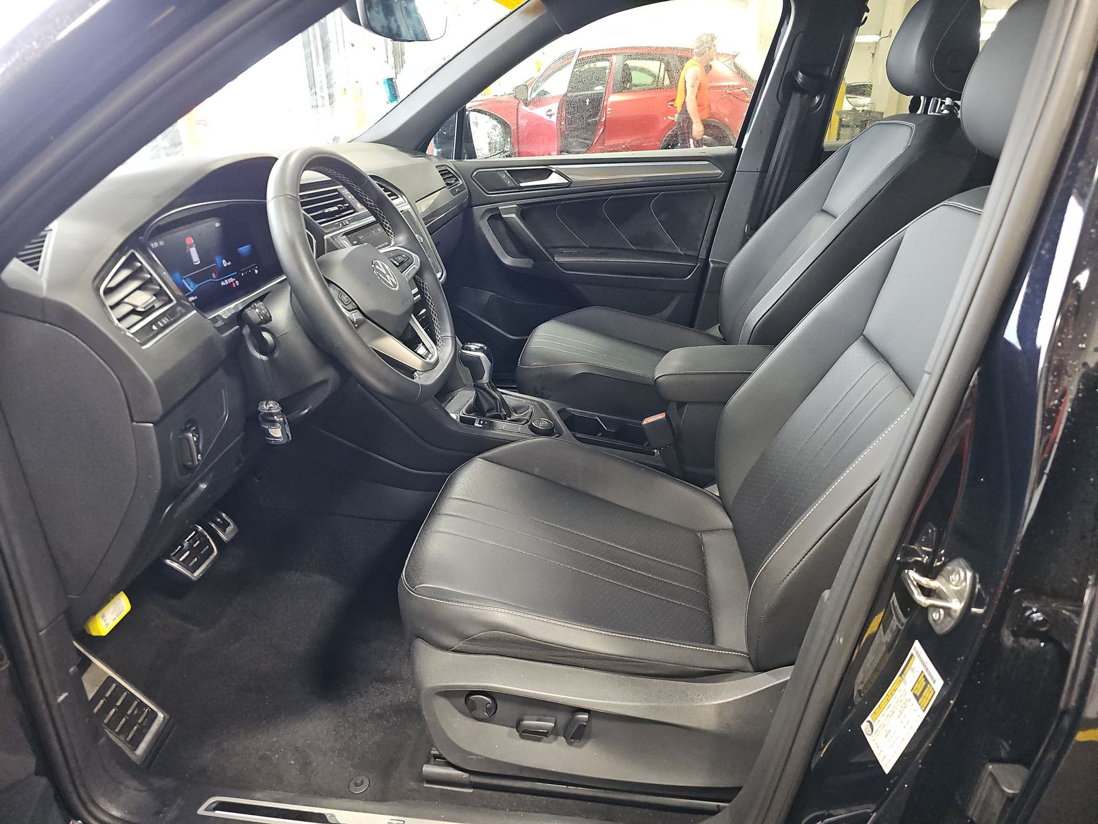 2023 Volkswagen Tiguan 2.0T SE R-Line Black AWD