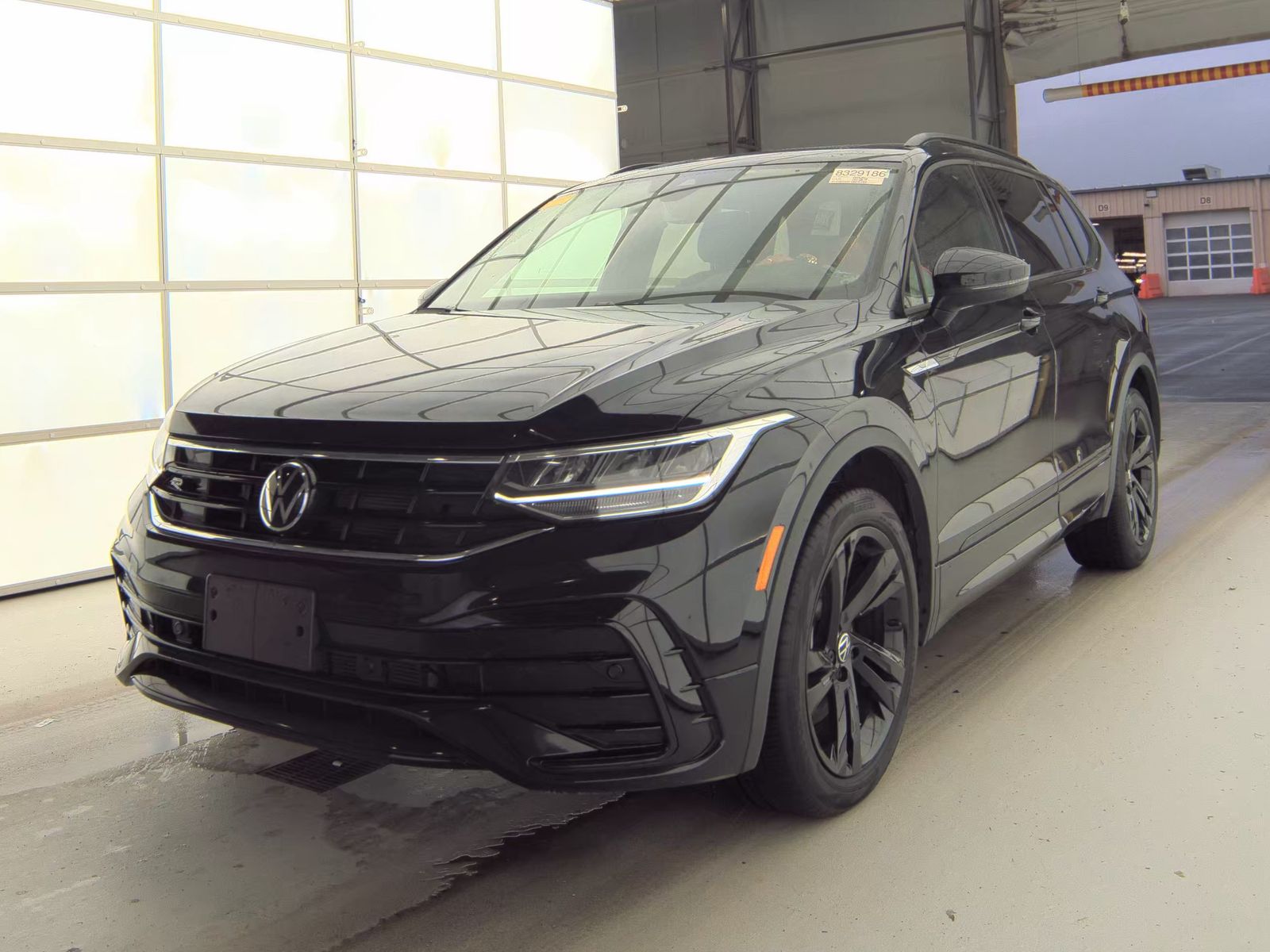 2023 Volkswagen Tiguan 2.0T SE R-Line Black AWD