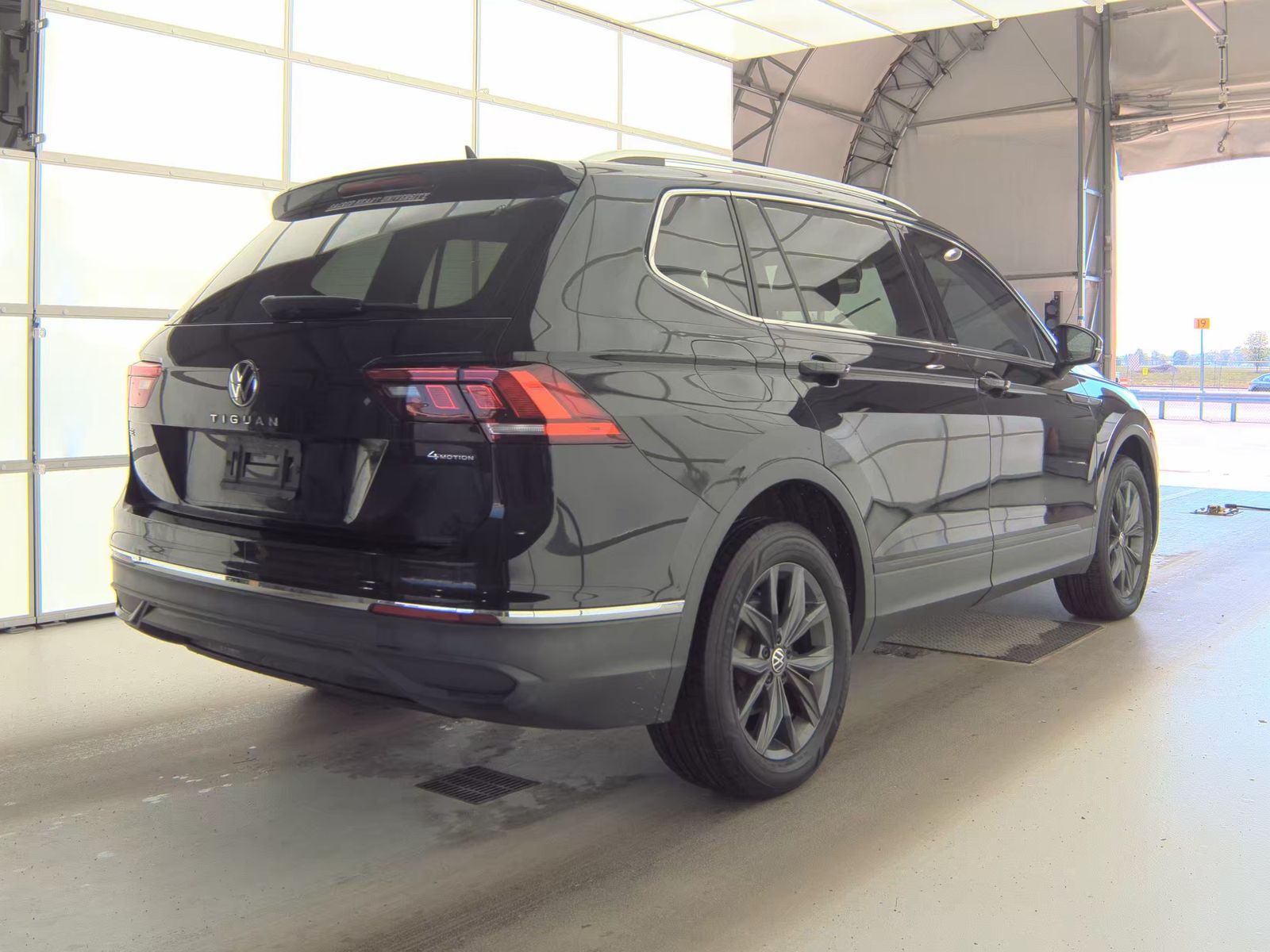2022 Volkswagen Tiguan 2.0T SE AWD