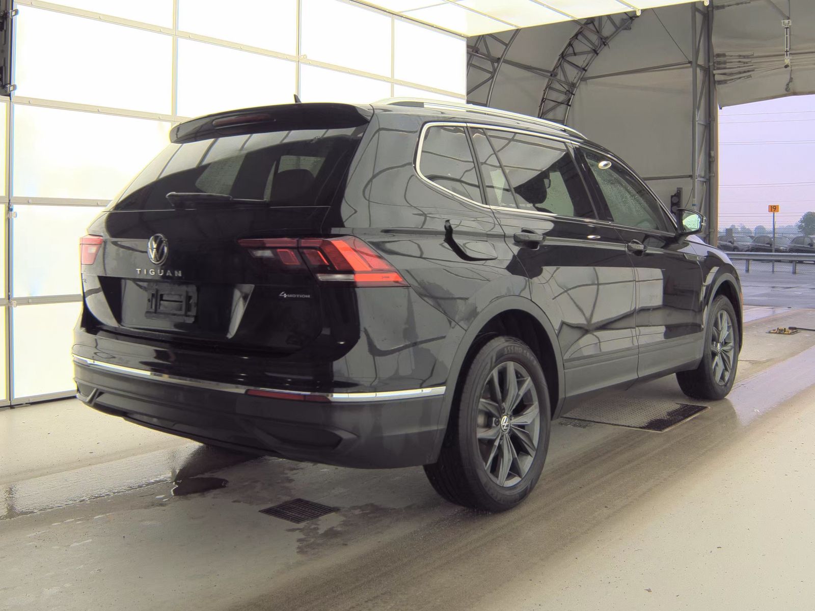 2022 Volkswagen Tiguan 2.0T SE AWD